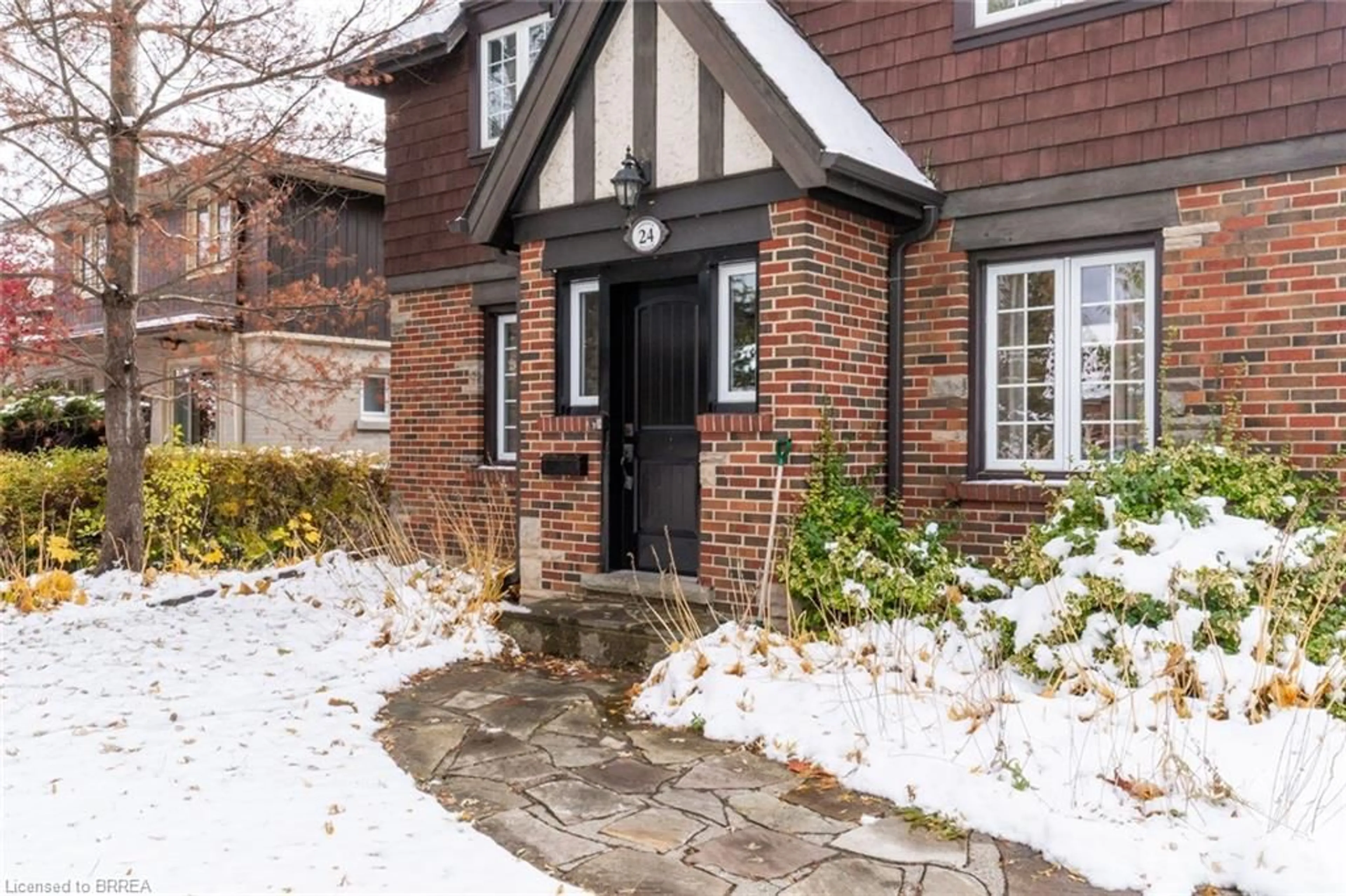 Home with brick exterior material, street for 24 Lincoln Ave, Brantford Ontario N3T 4S4