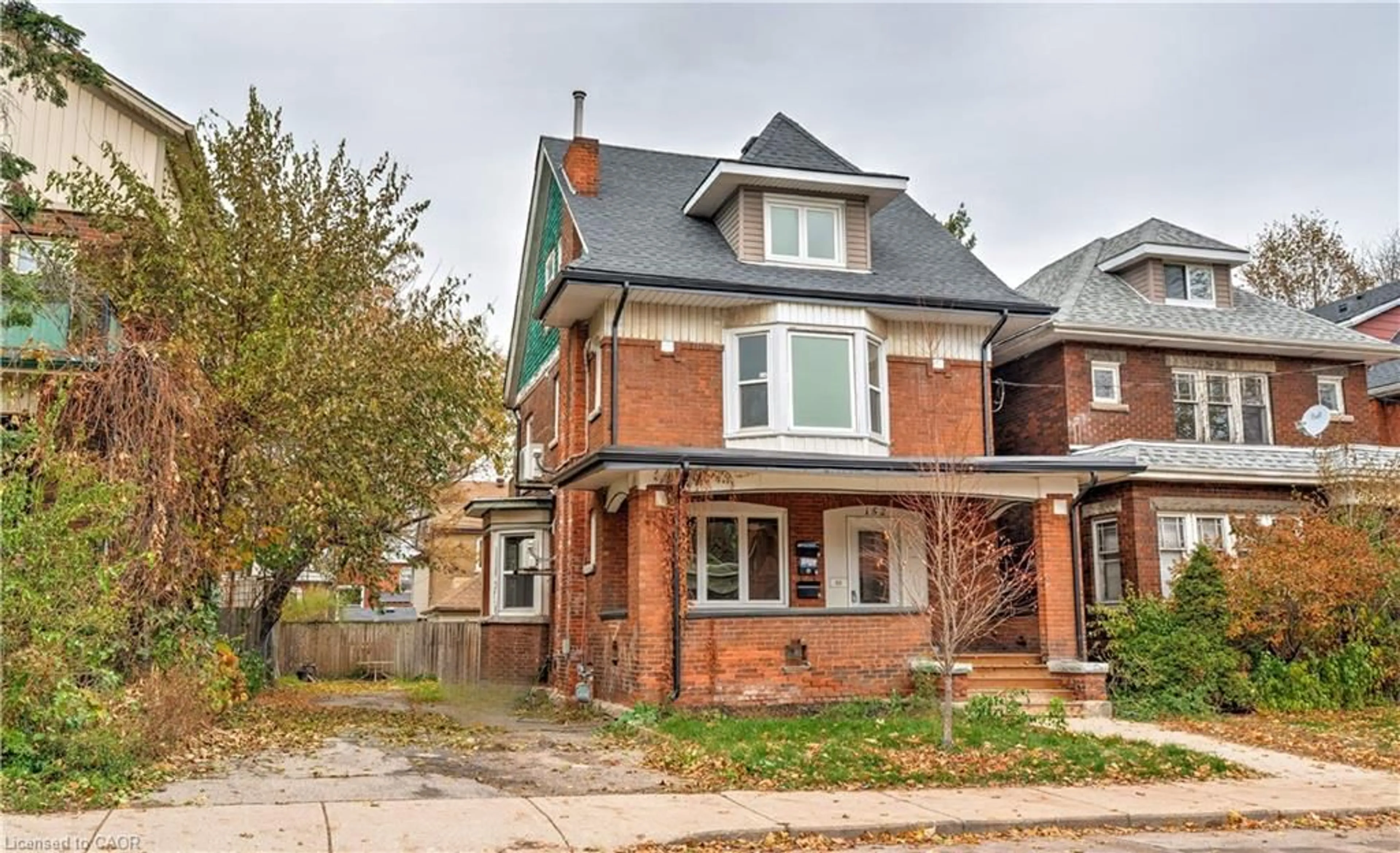 Home with brick exterior material, street for 152 Sanford Ave, Hamilton Ontario L8M 2G9