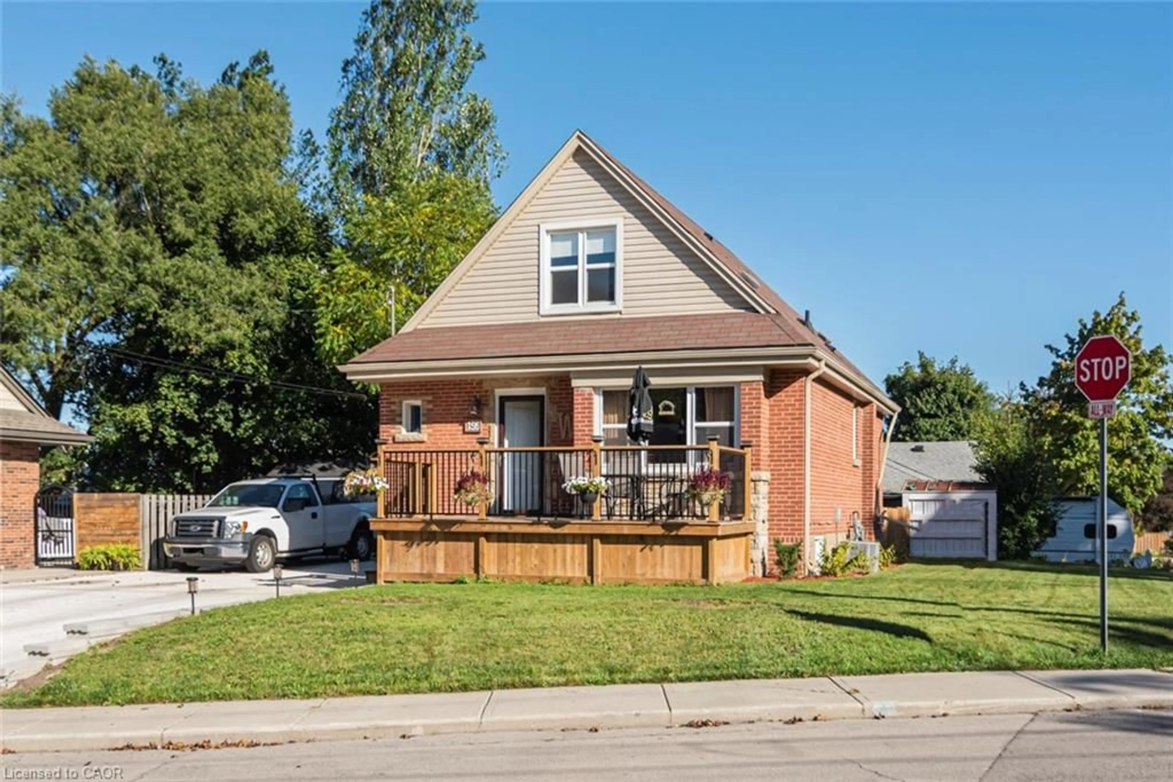 Home with brick exterior material, street for 199 Kimberly Dr, Hamilton Ontario L8K 4L2