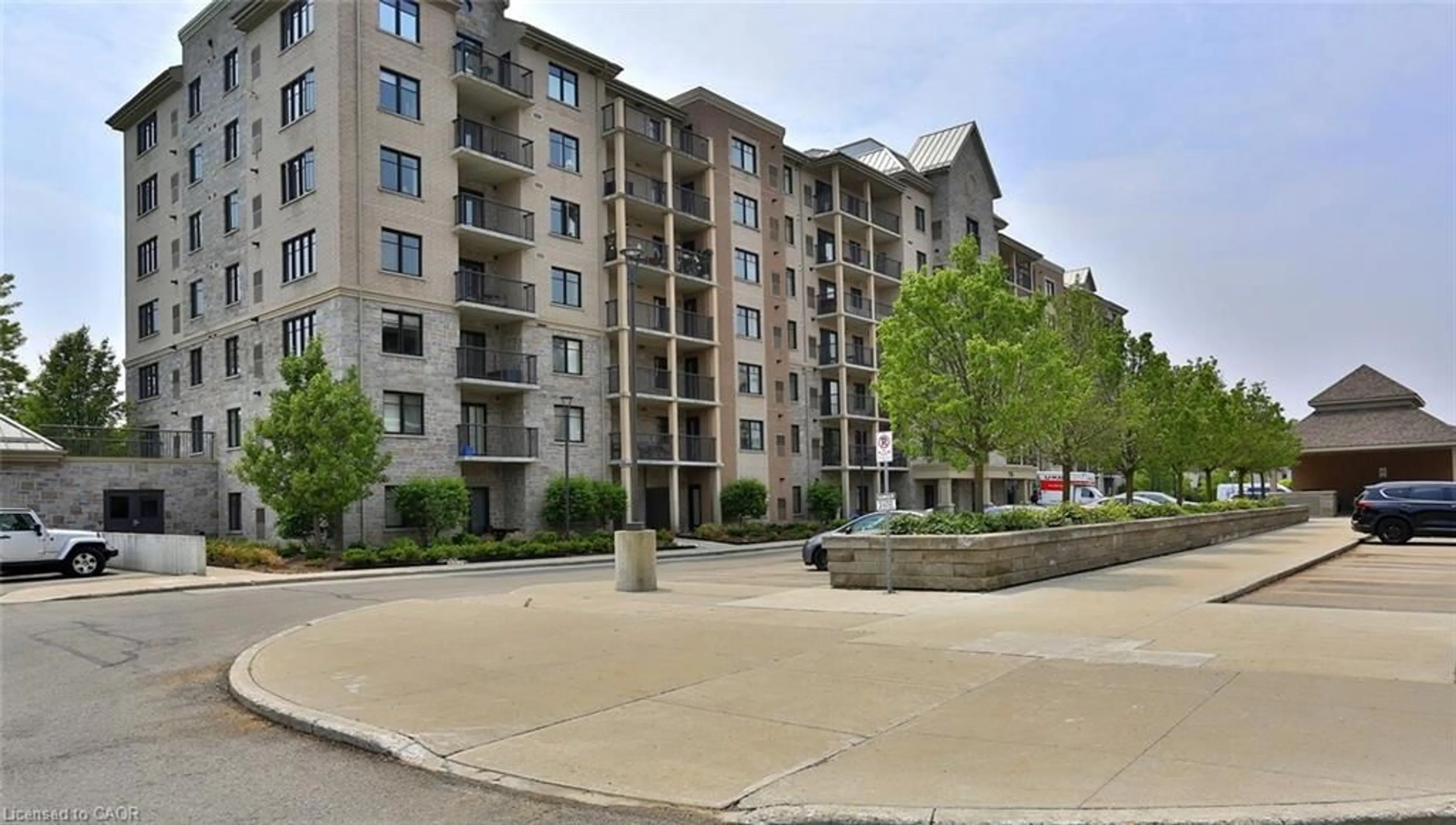 Patio, water/lake/river/ocean view for 776 Laurelwood Dr #705, Waterloo Ontario N2V 0A8