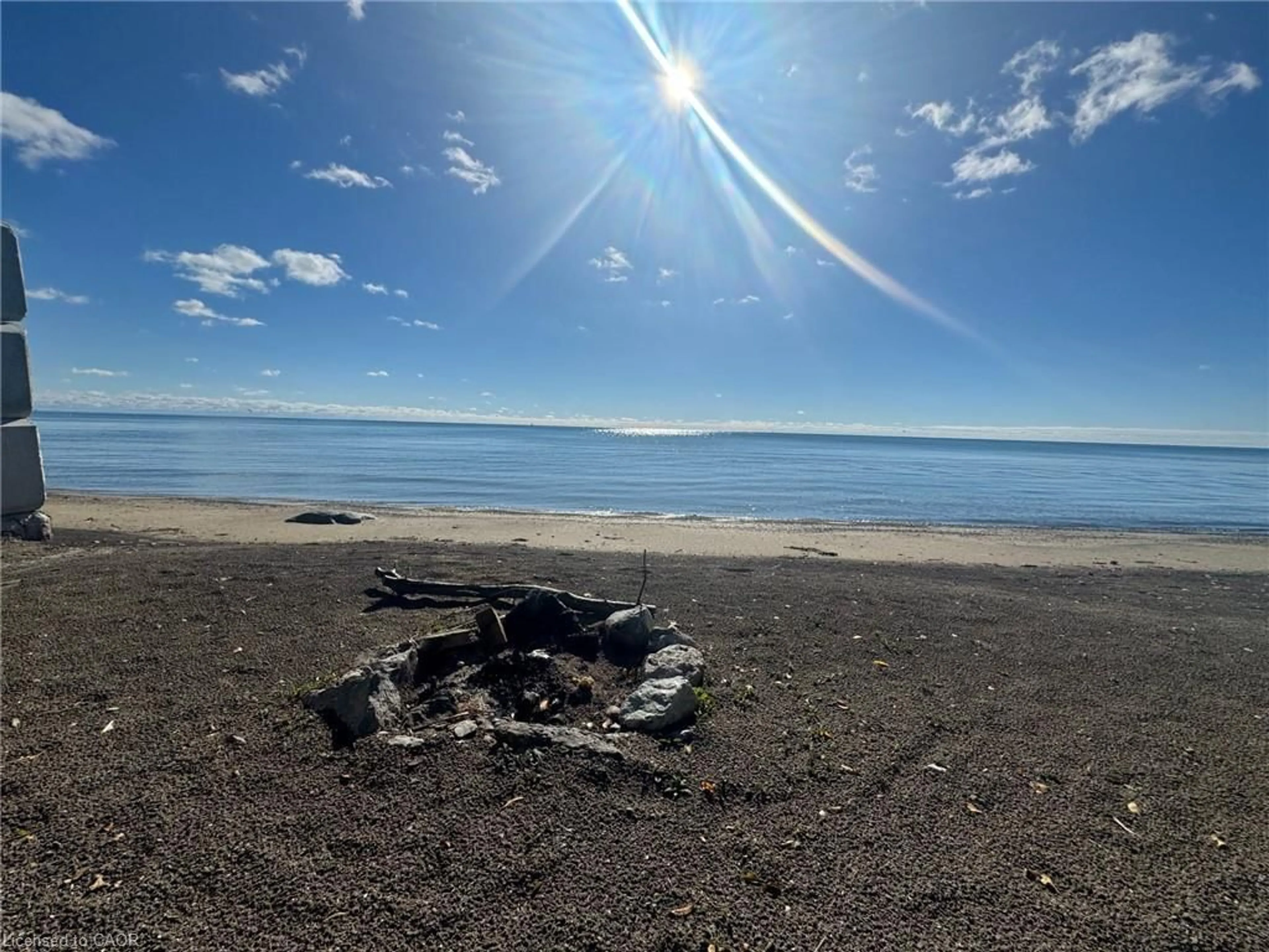 A pic of a room for 24 Woodhouse Ave, Port Dover Ontario N0A 1N8