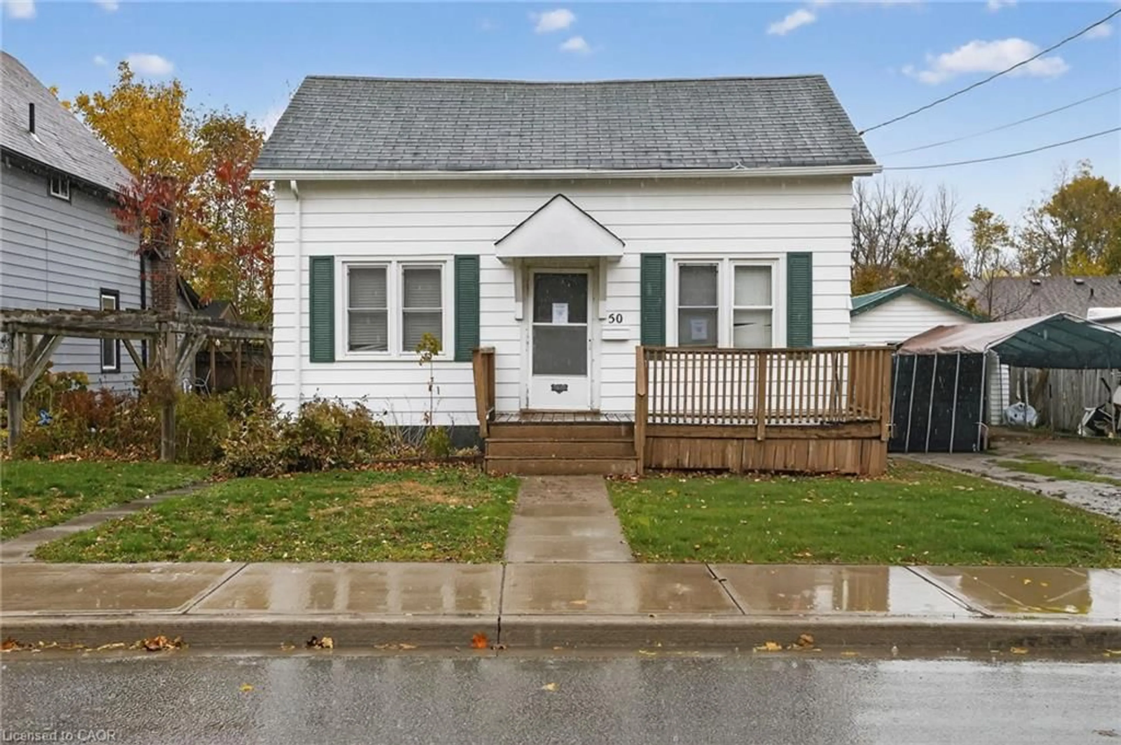 Home with vinyl exterior material, street for 50 Ridout St, Lindsay Ontario K9V 2B6