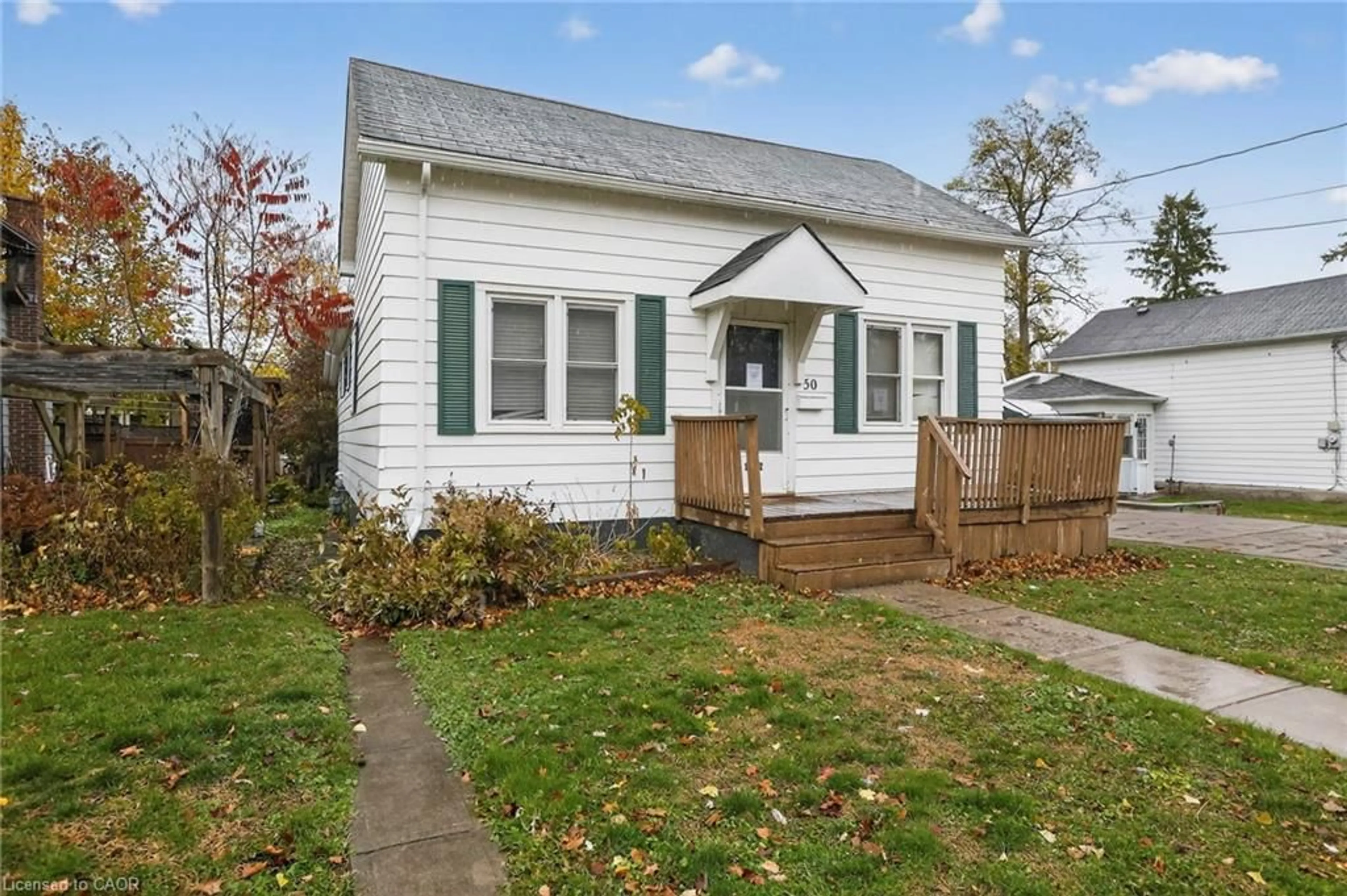 Home with vinyl exterior material, street for 50 Ridout St, Lindsay Ontario K9V 2B6