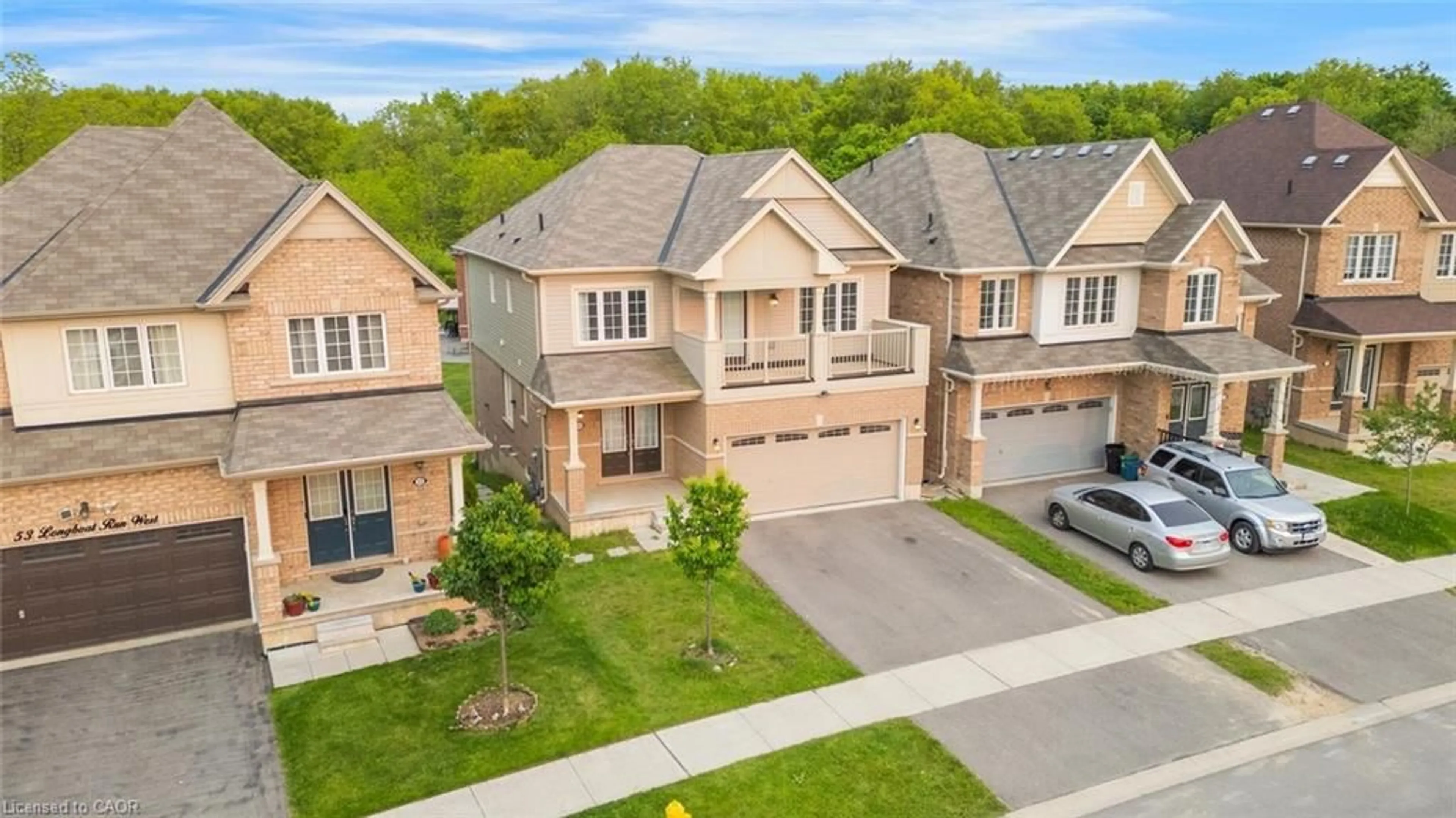 A pic from outside/outdoor area/front of a property/back of a property/a pic from drone, street for 55 Longboat Run, Brantford Ontario N3T 0P5