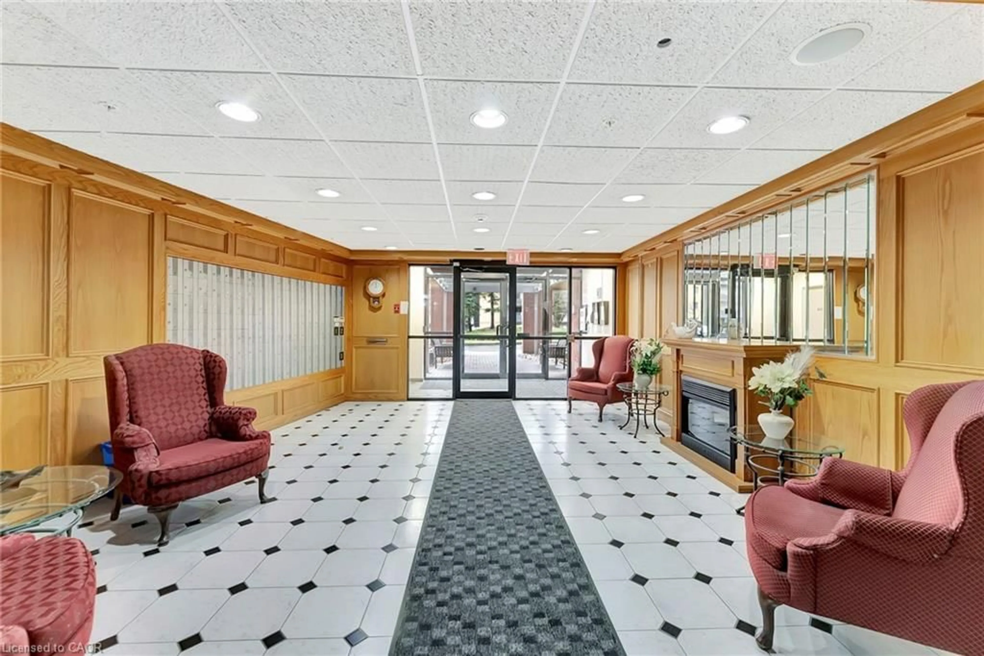 Lobby for 9 Bonheur Crt #902, Brantford Ontario N3P 1Z5