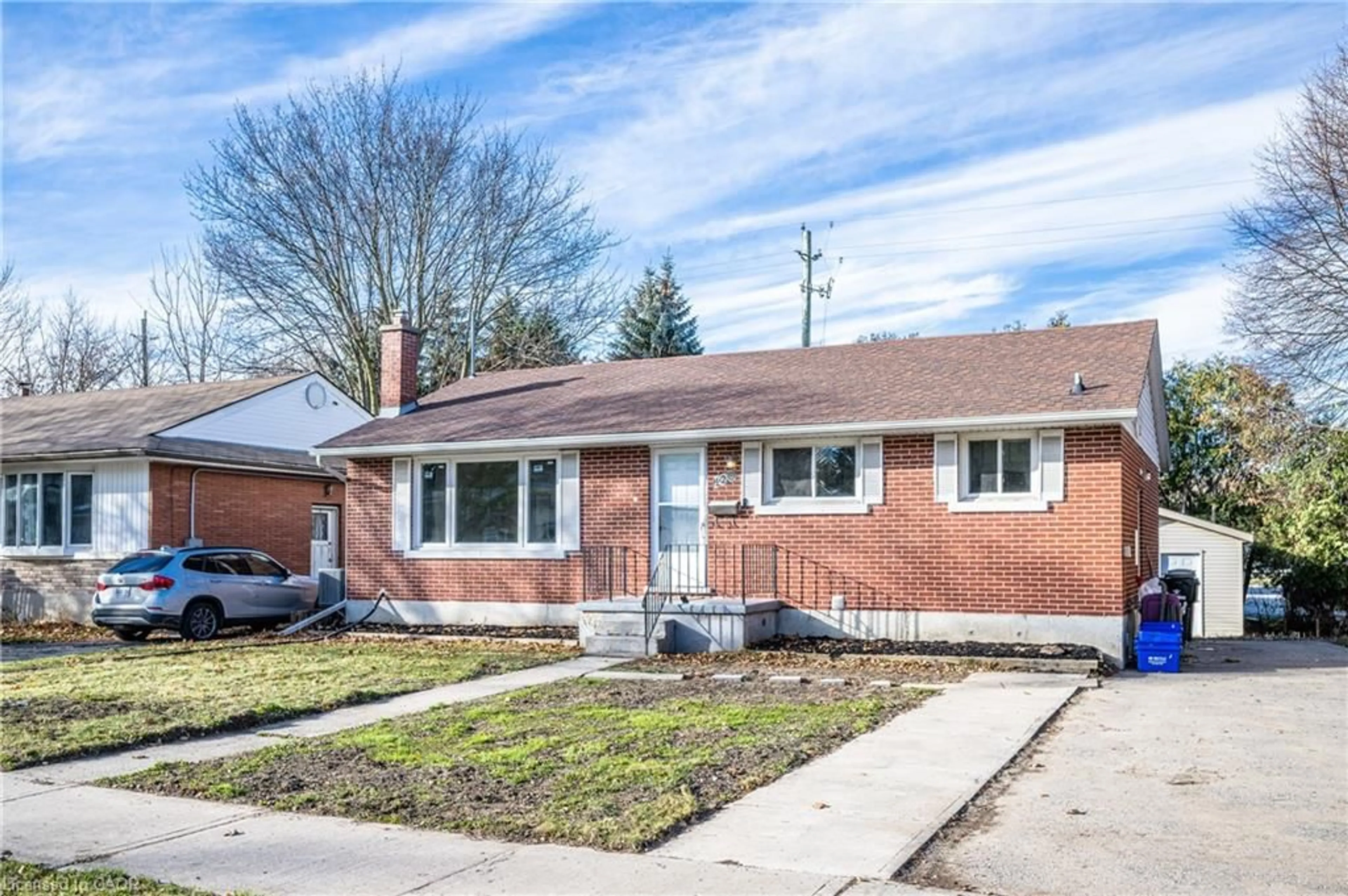 Home with brick exterior material, street for 120 Marshall St, Waterloo Ontario N2J 2T7