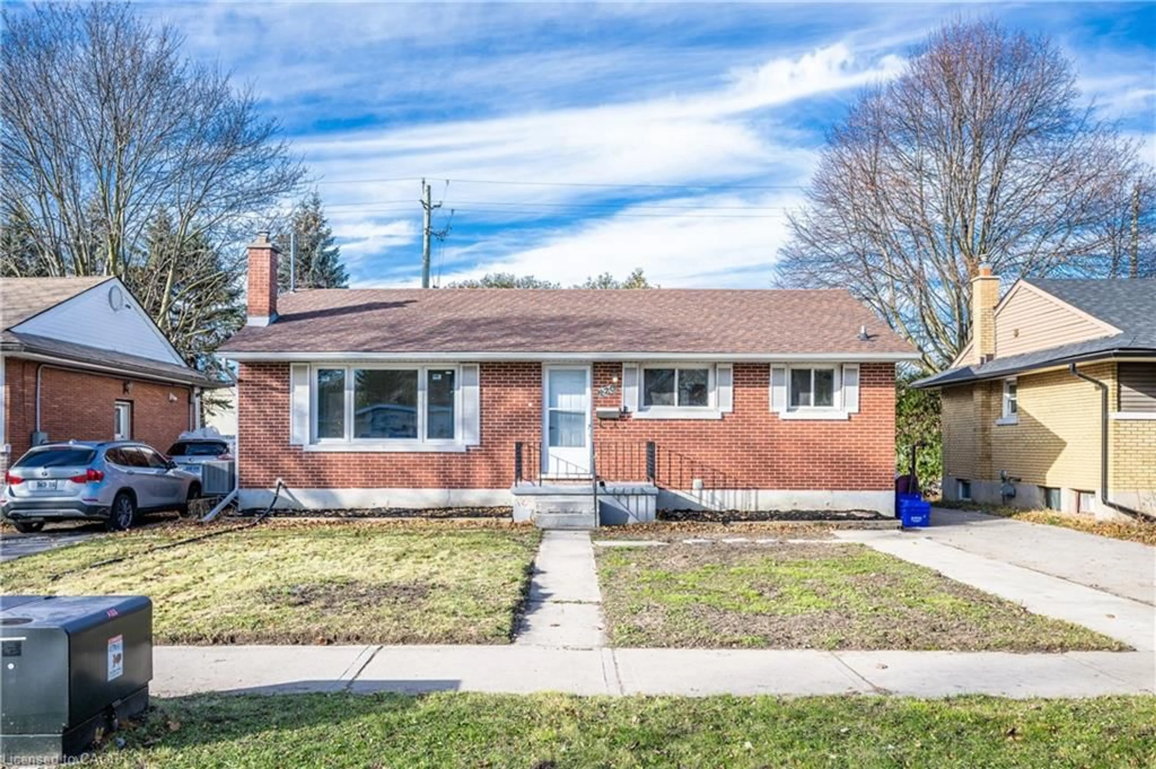 Home with brick exterior material, street for 120 Marshall St, Waterloo Ontario N2J 2T7