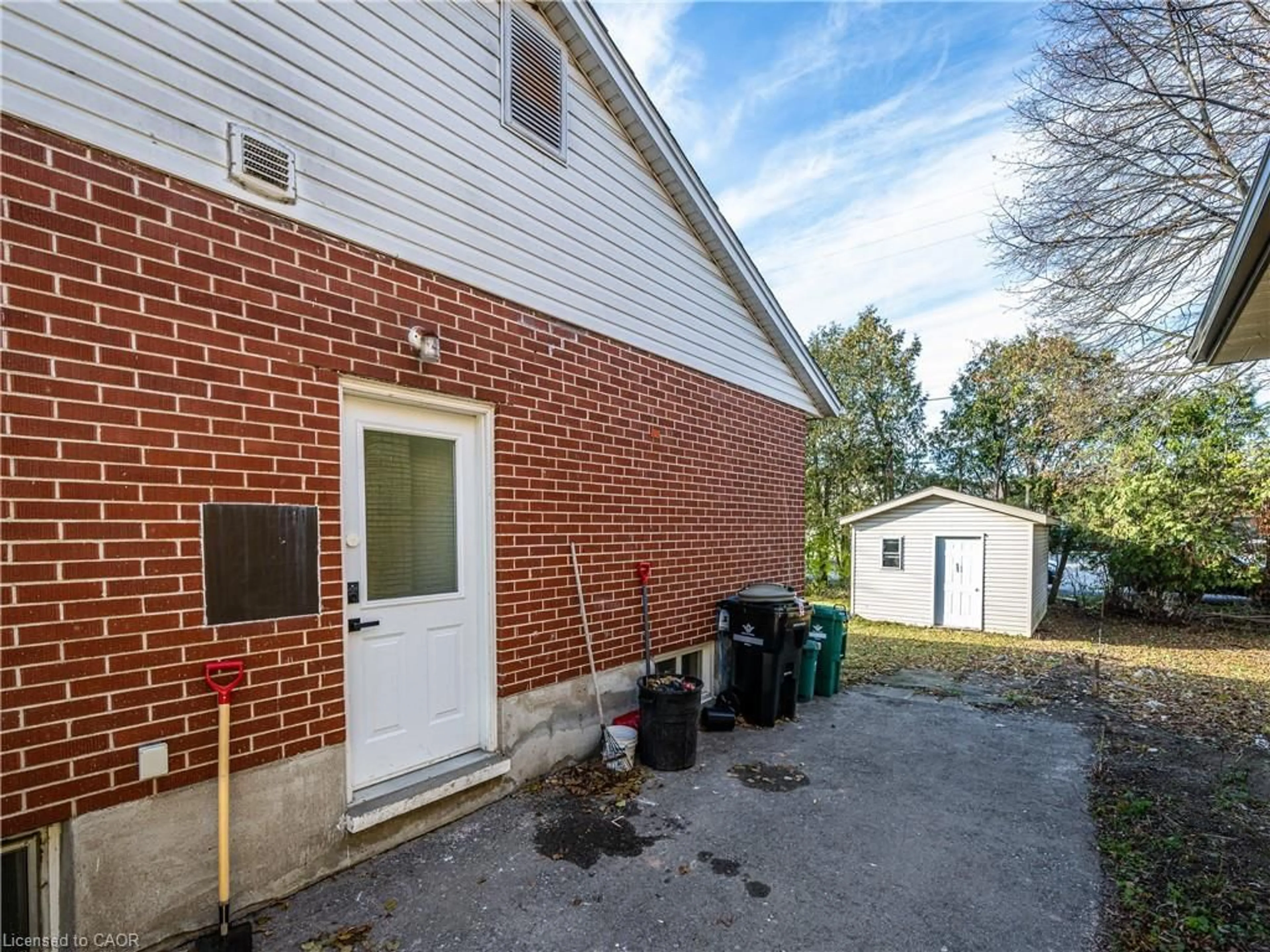 Home with brick exterior material, building for 120 Marshall St, Waterloo Ontario N2J 2T7