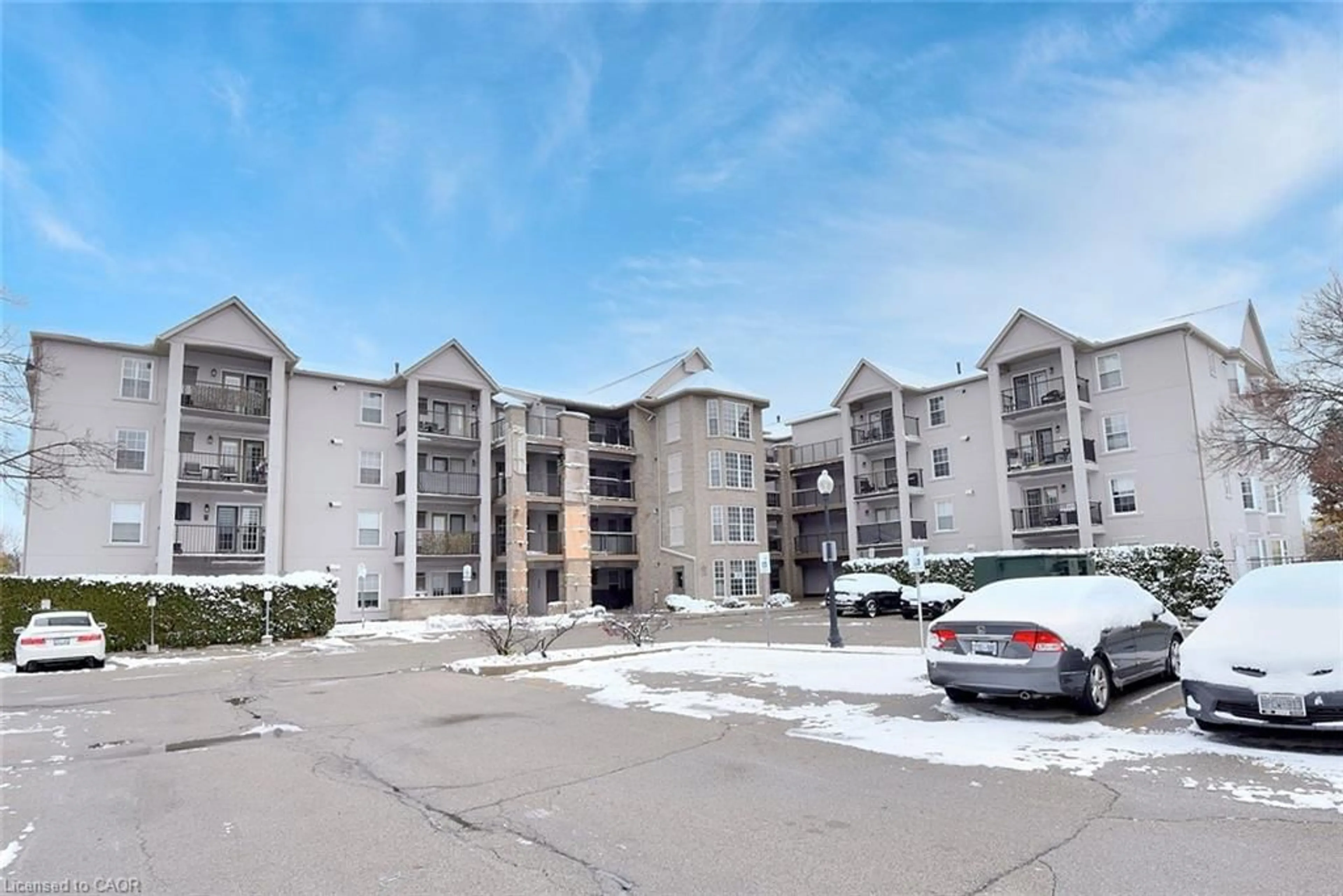 A pic from outside/outdoor area/front of a property/back of a property/a pic from drone, unknown for 1421 Walkers Line #203, Burlington Ontario L7M 4P4