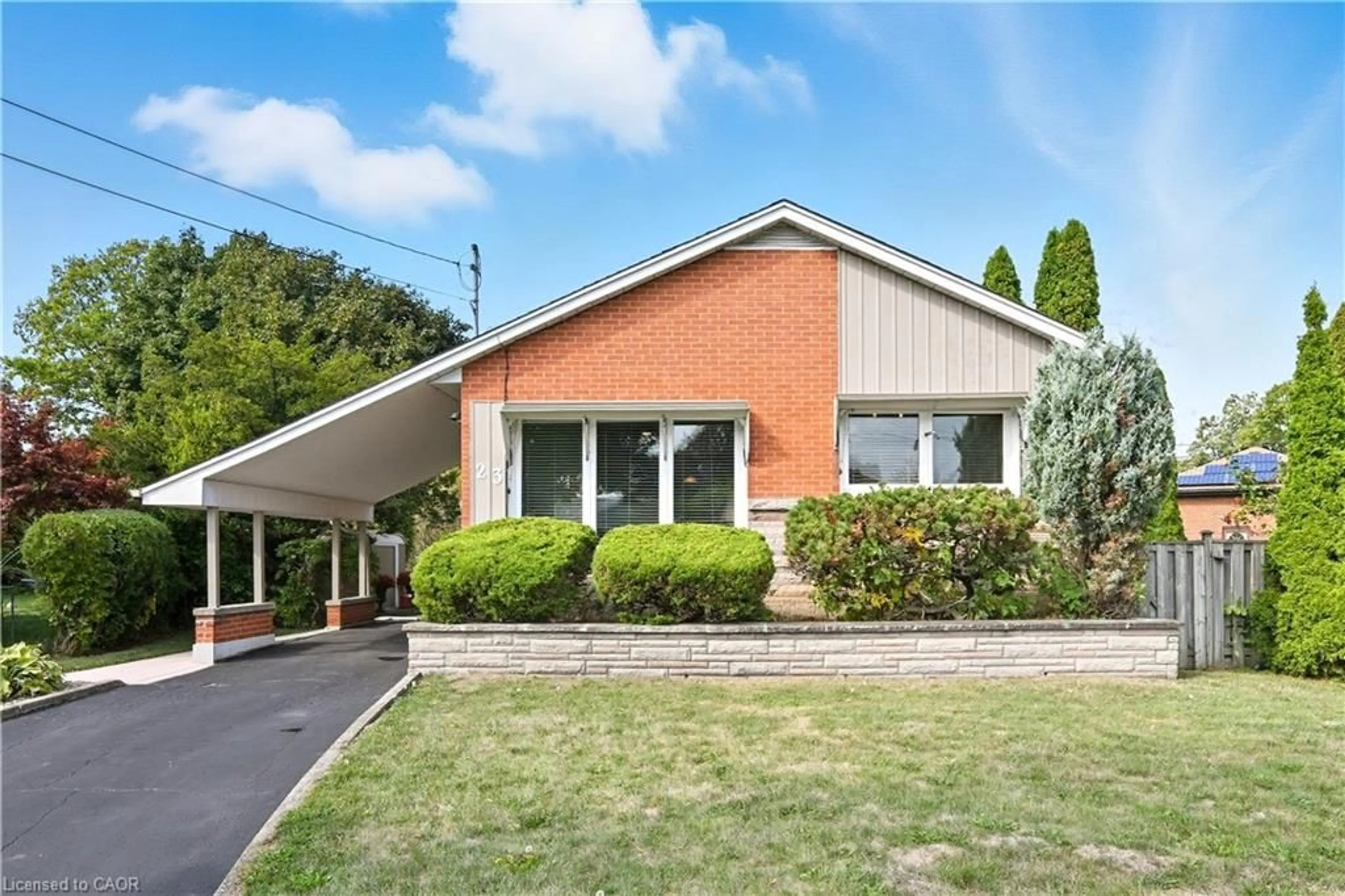 Home with brick exterior material, unknown for 23 Percy Crt, Hamilton Ontario L8T 1W7