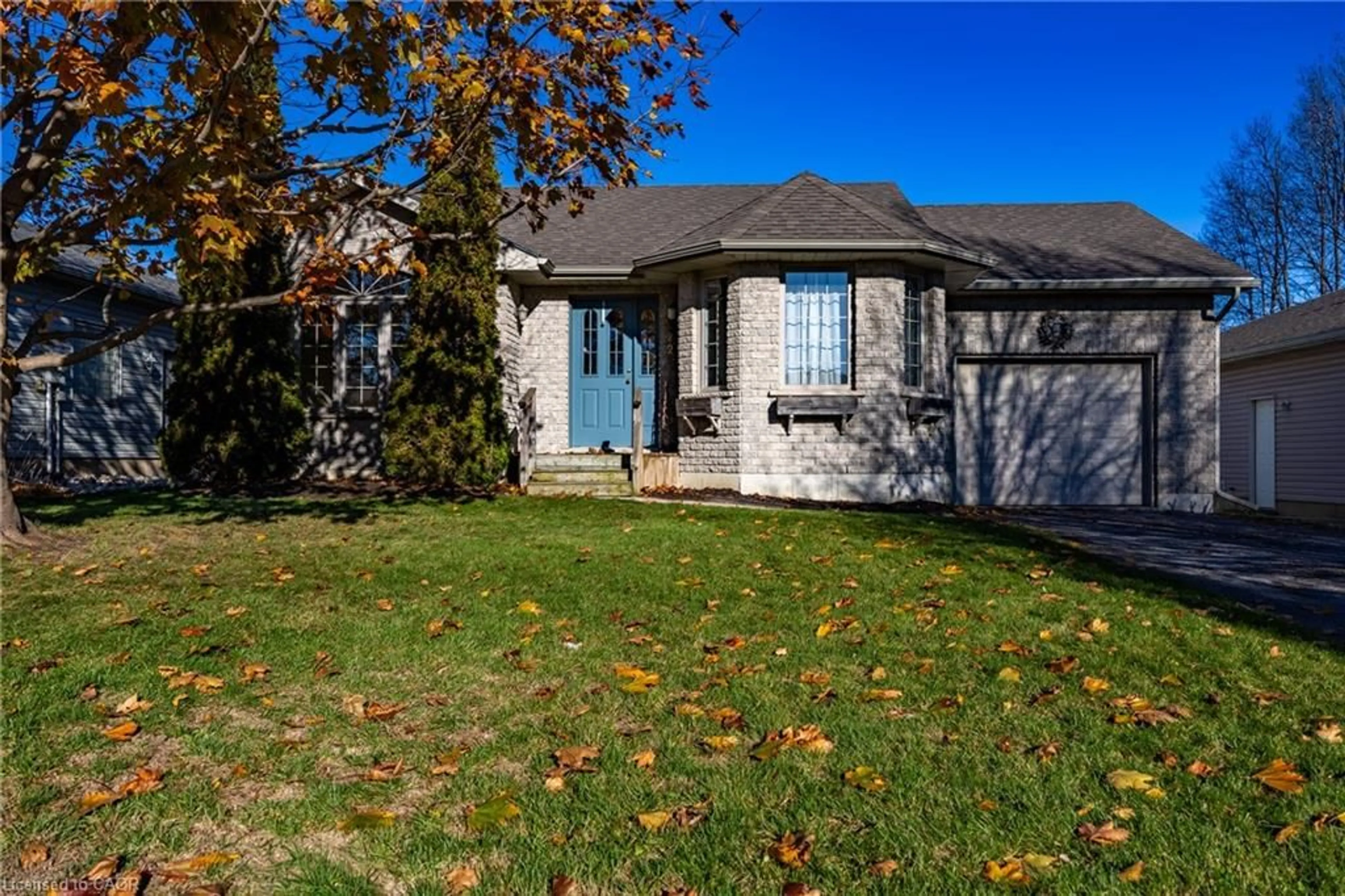 Home with brick exterior material, street for 322 Richardson Dr, Port Dover Ontario N0A 1N4