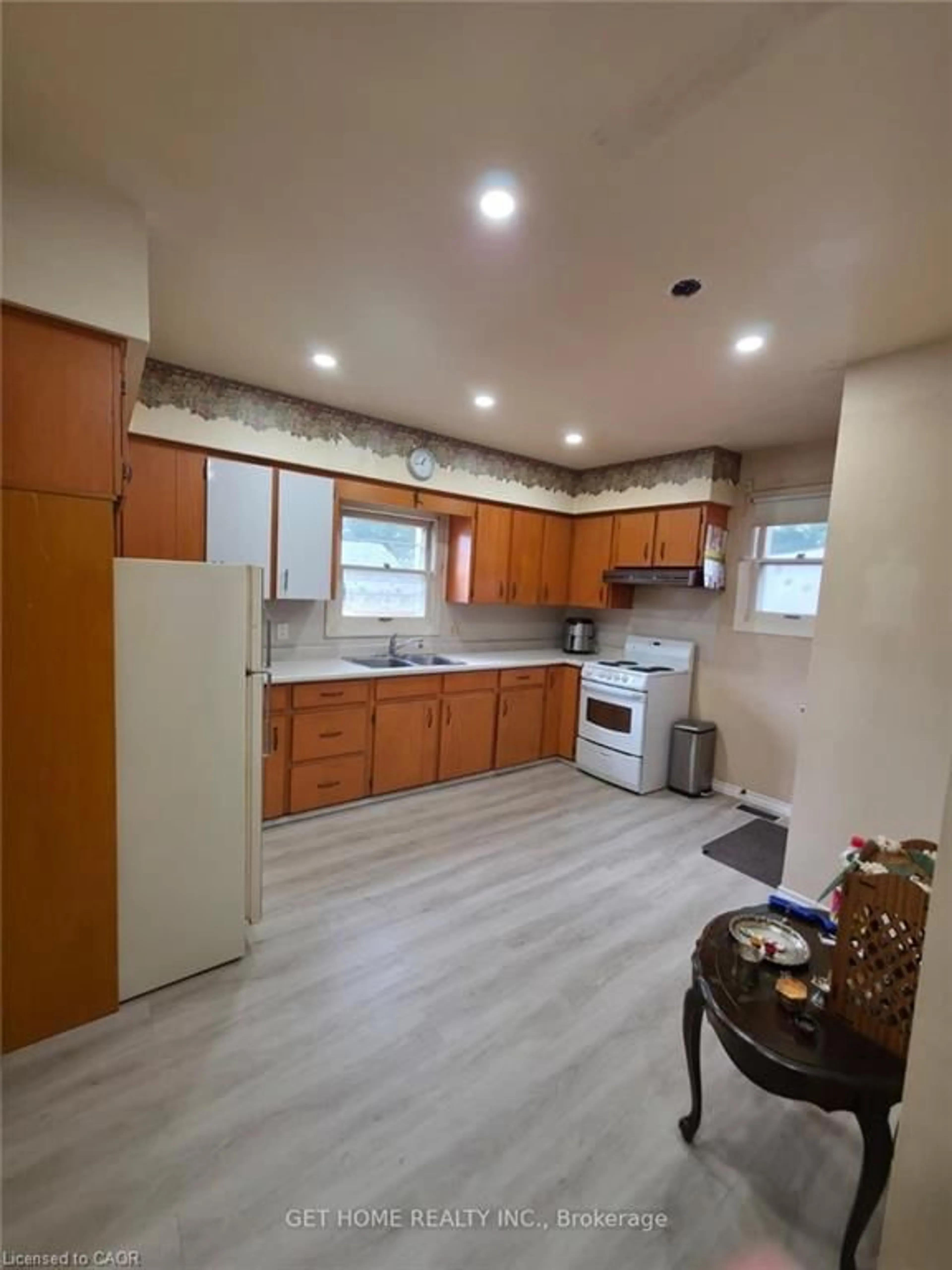 Unknown for 30 Emilie St, Brantford Ontario N3S 1S4