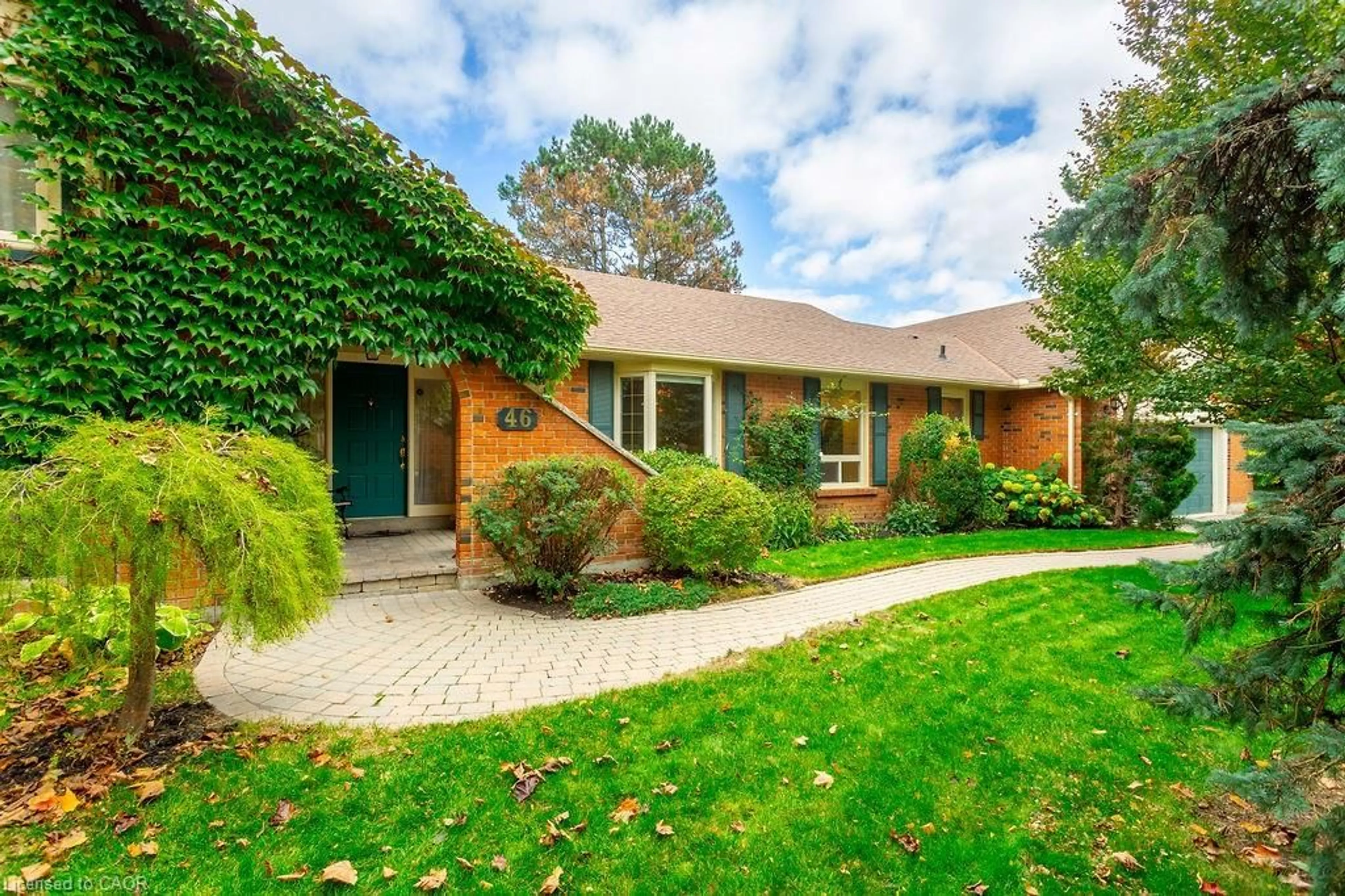 Home with brick exterior material, street for 46 Wadsworth Cir, Brampton Ontario L6Z 1W7