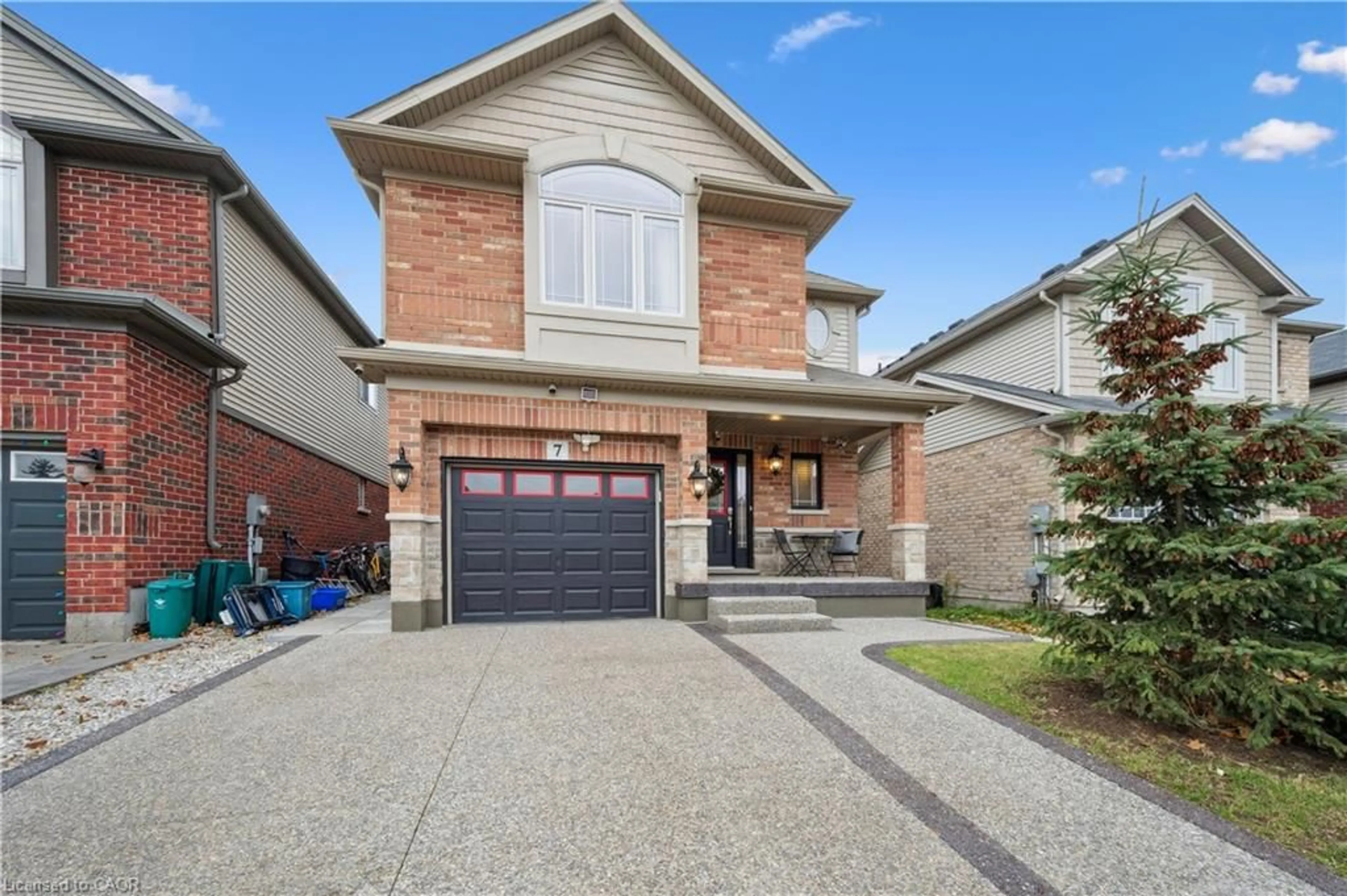Home with brick exterior material, street for 7 Forest Creek Dr, Kitchener Ontario N2R 0B2