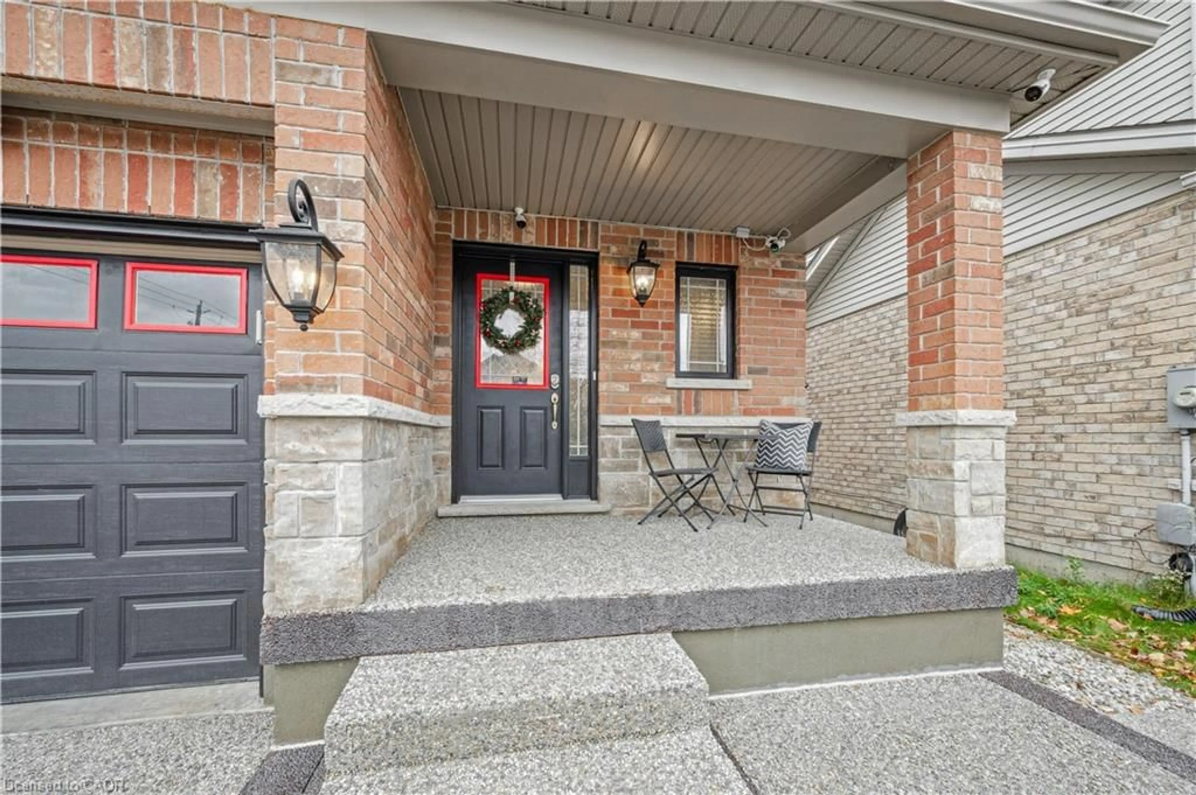 Home with brick exterior material, street for 7 Forest Creek Dr, Kitchener Ontario N2R 0B2