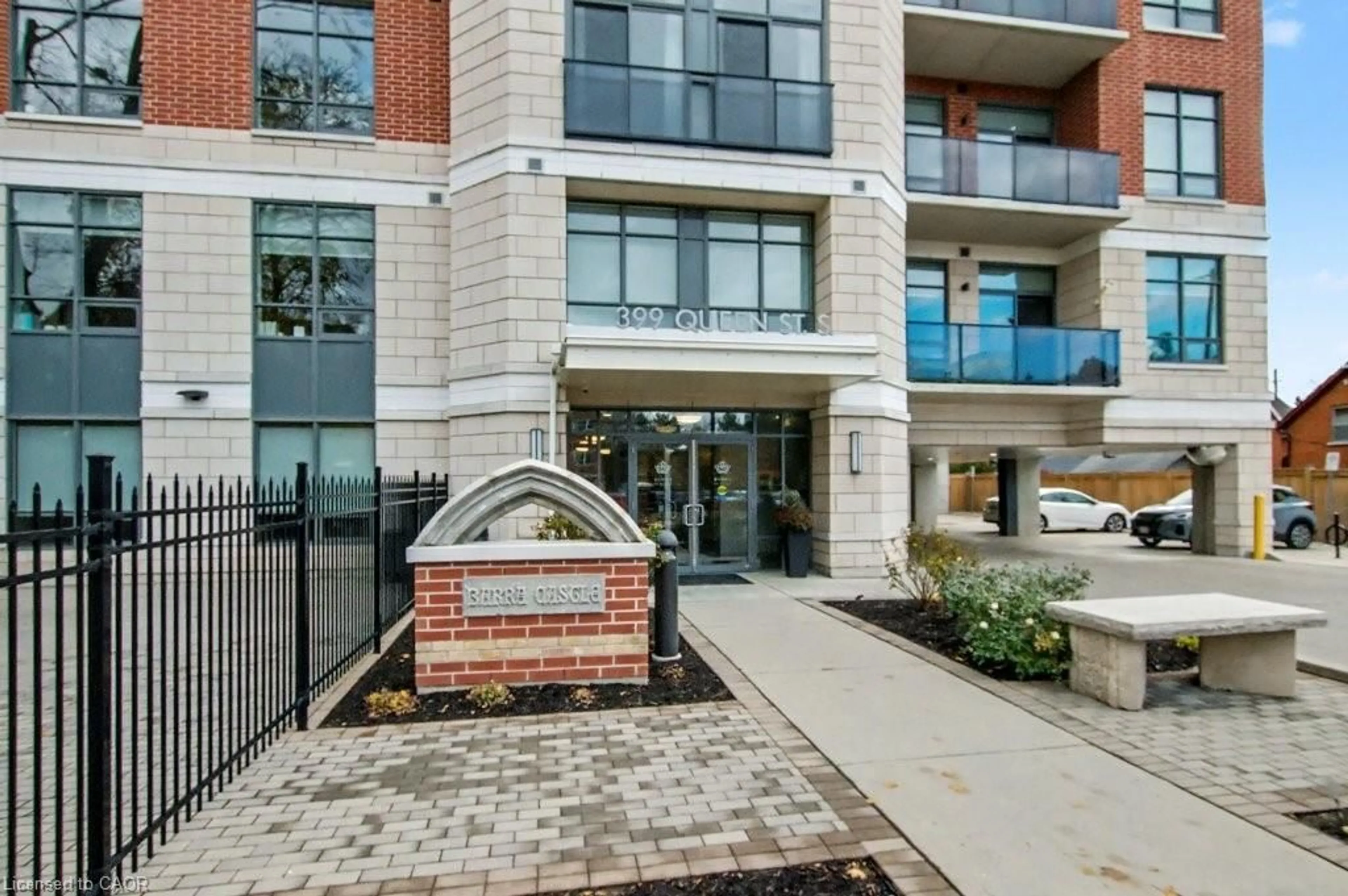 Unknown for 399 Queen St #518, Kitchener Ontario N2G 0C4