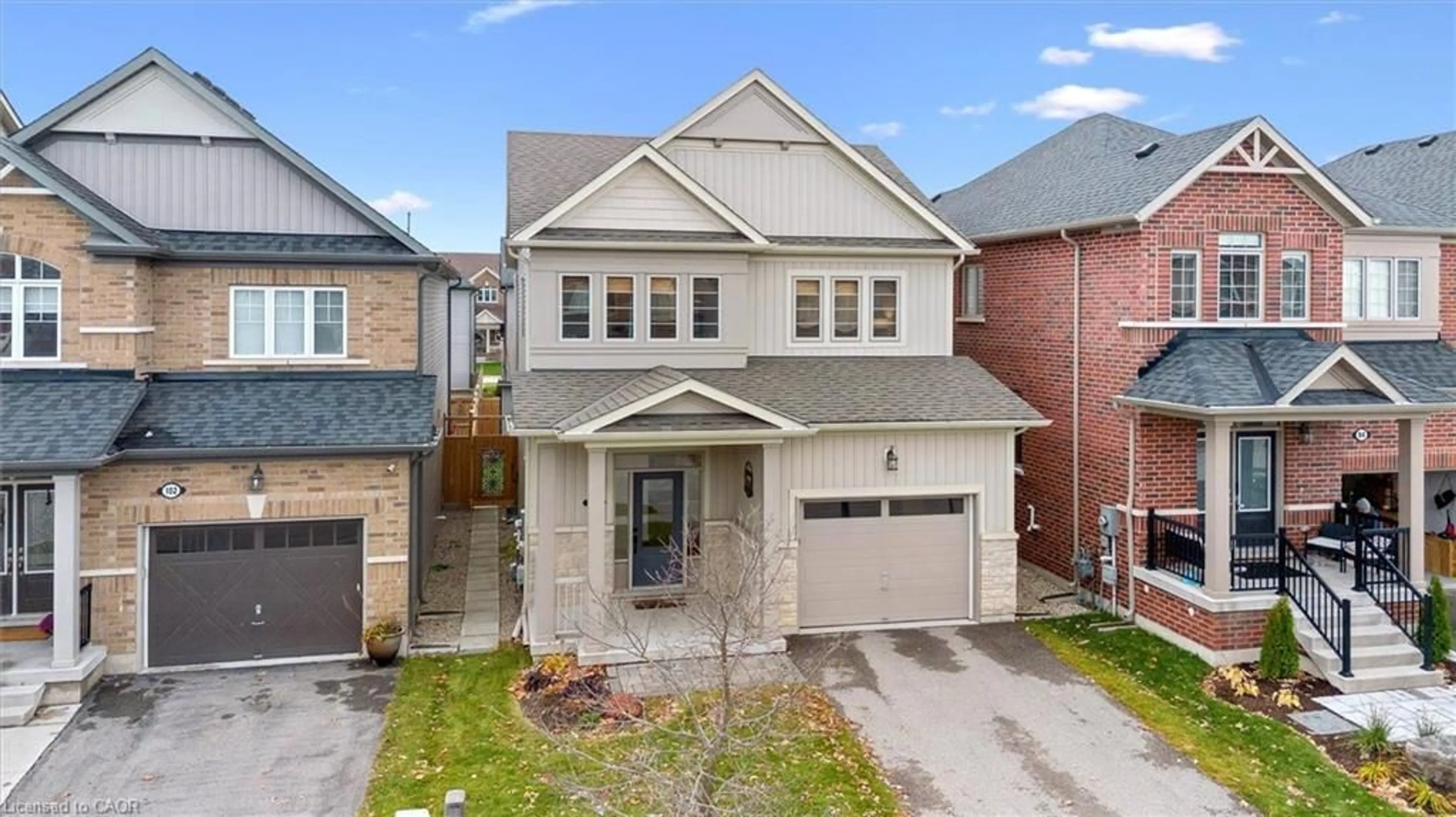A pic from outside/outdoor area/front of a property/back of a property/a pic from drone, street for 98 Kay Cres, Fergus Ontario N1M 0G2