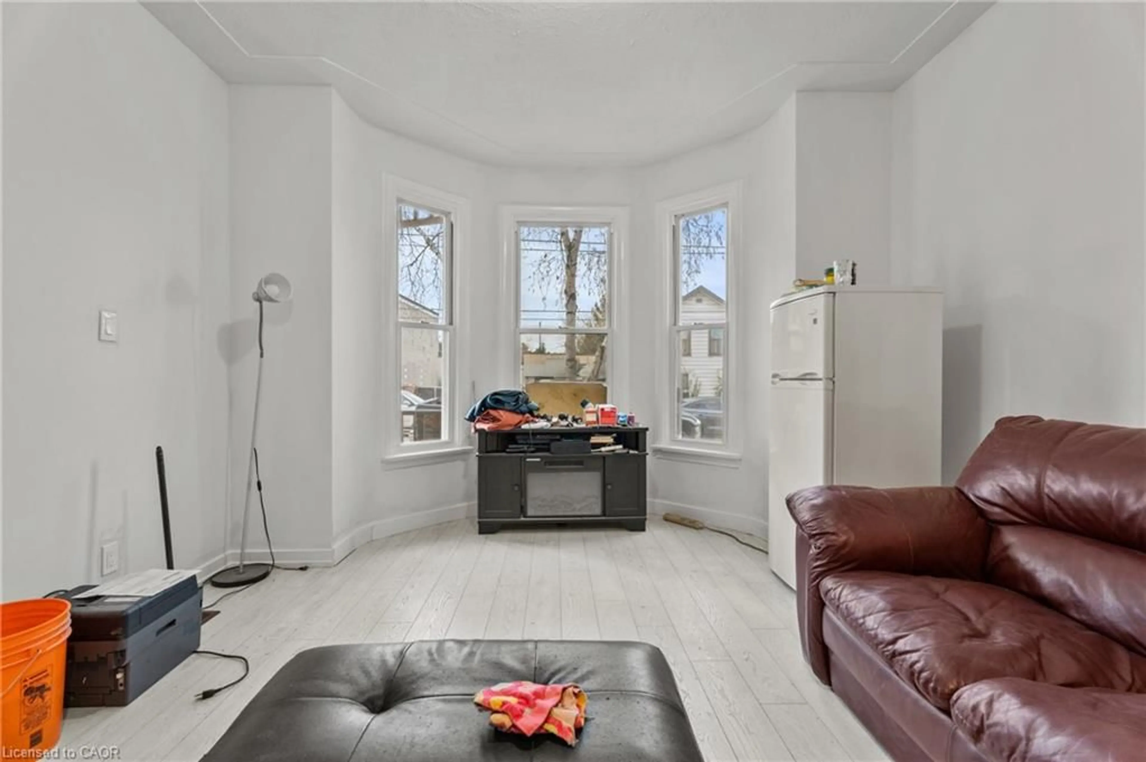 Living room with furniture, unknown for 246 Mary St, Hamilton Ontario L8L 4W1