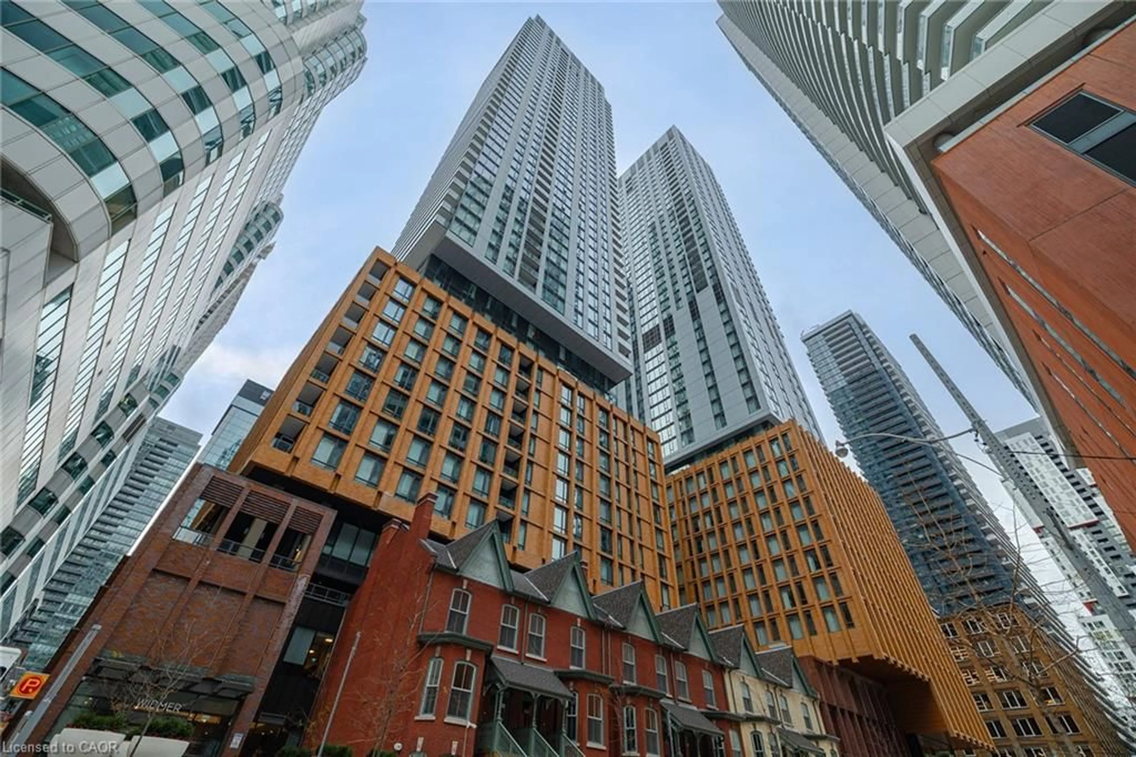 Unknown for 8 Widmer St #1903, Toronto Ontario M5V 0W6