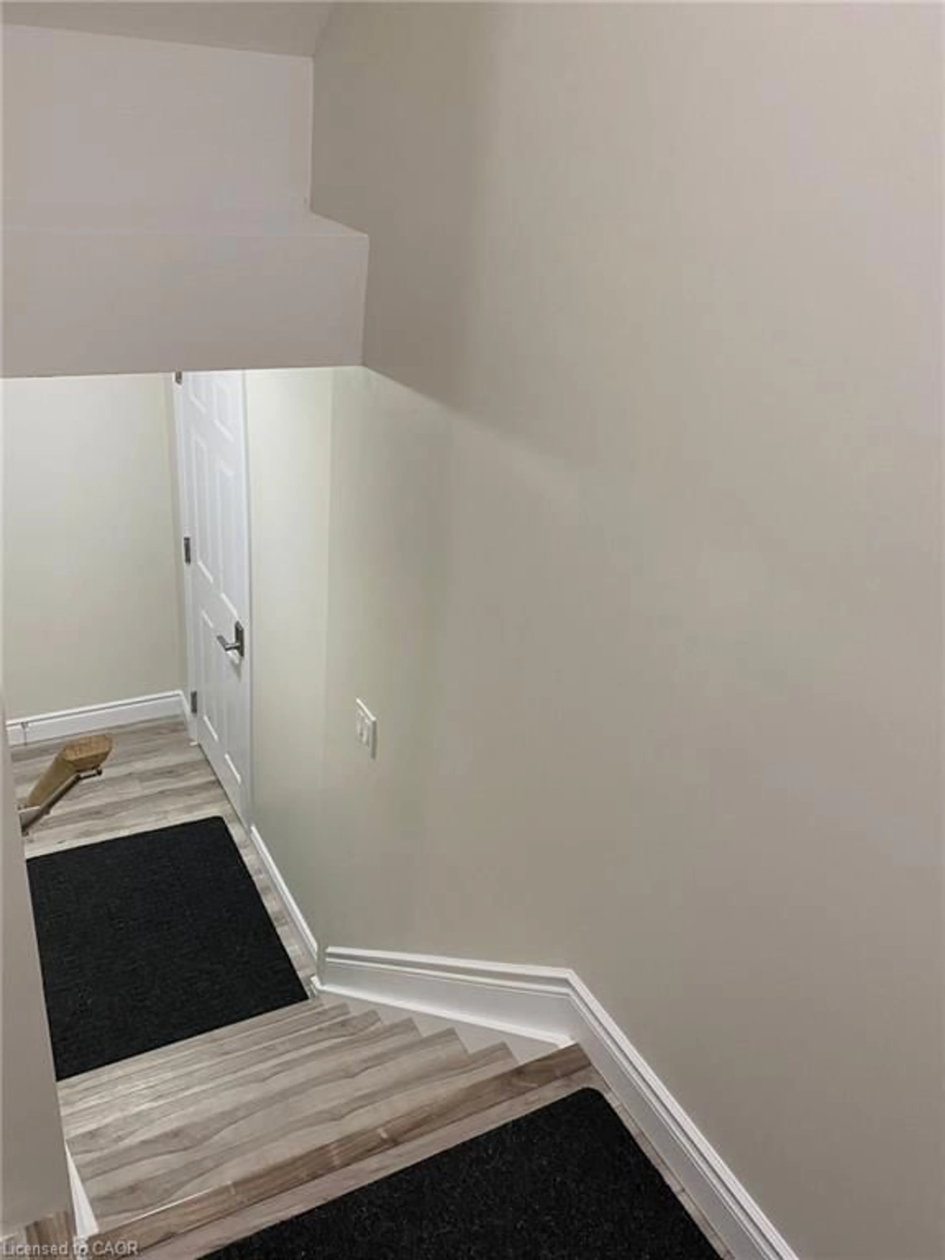 A pic of a room for 148 Fitzgerald Dr #lower, Cambridge Ontario N1T 0B6