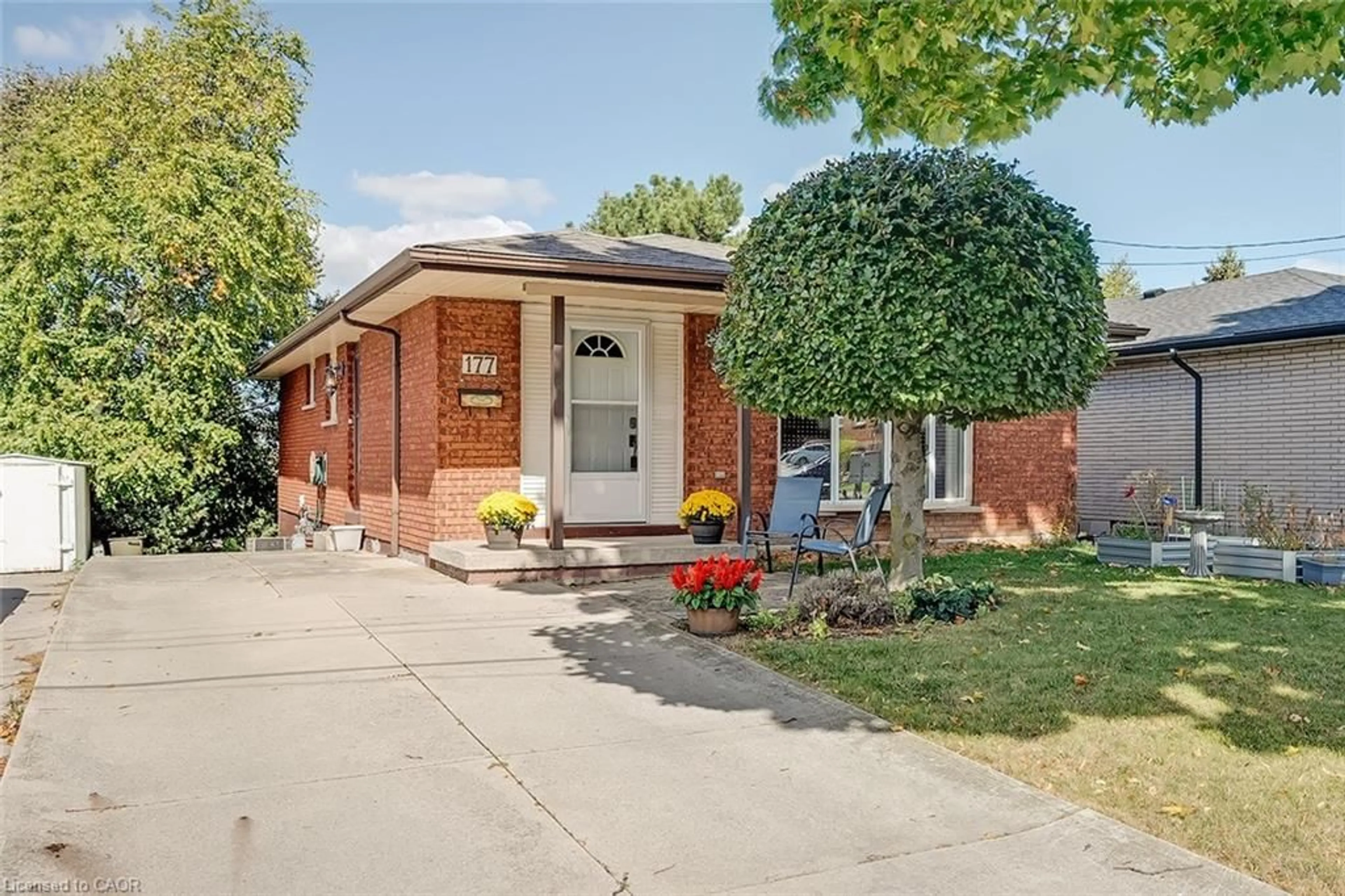 Home with brick exterior material, street for 177 Lavina Cres, Hamilton Ontario L9C 5S8