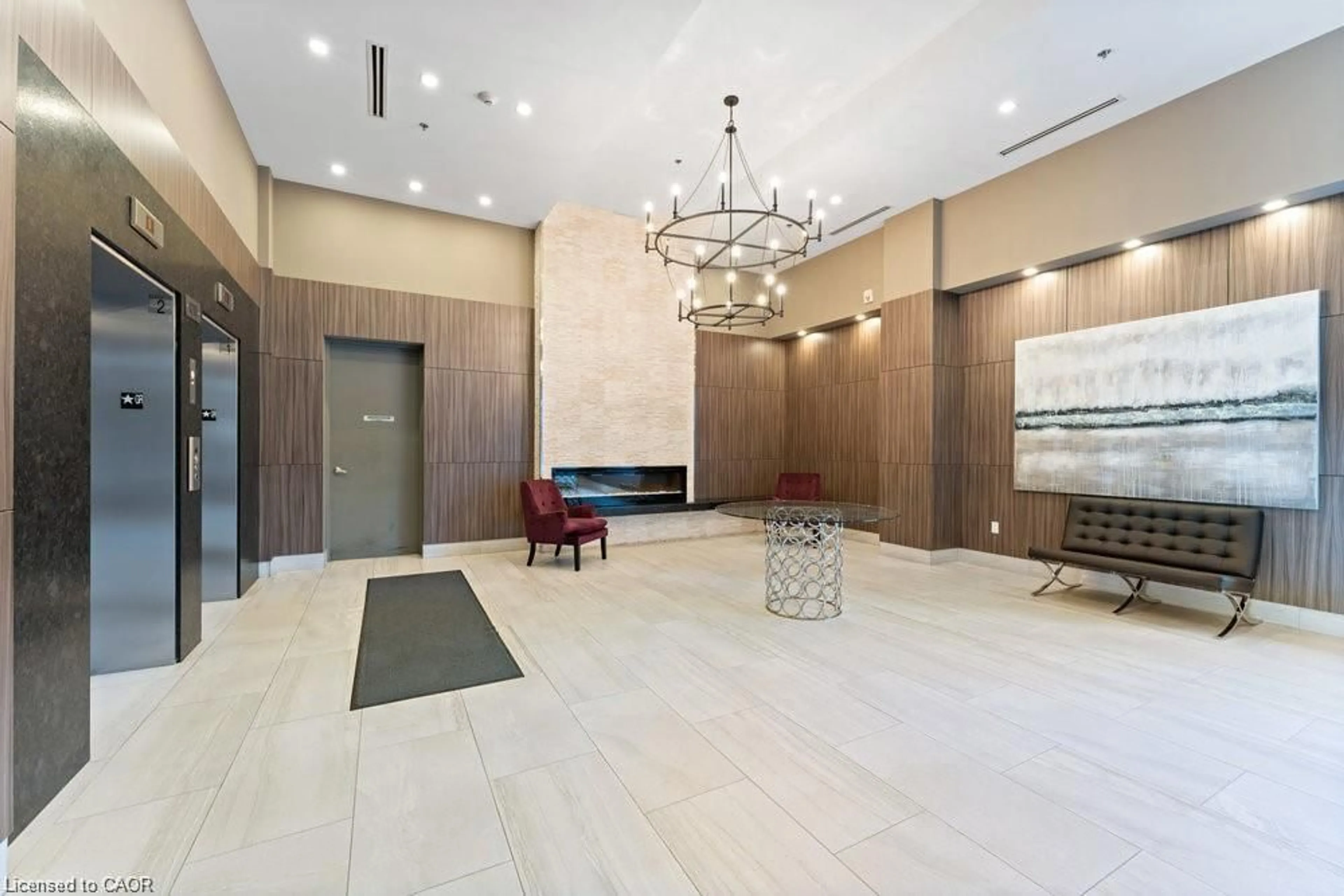 Lobby for 560 North Service Rd #605, Grimsby Ontario L3M 0G3