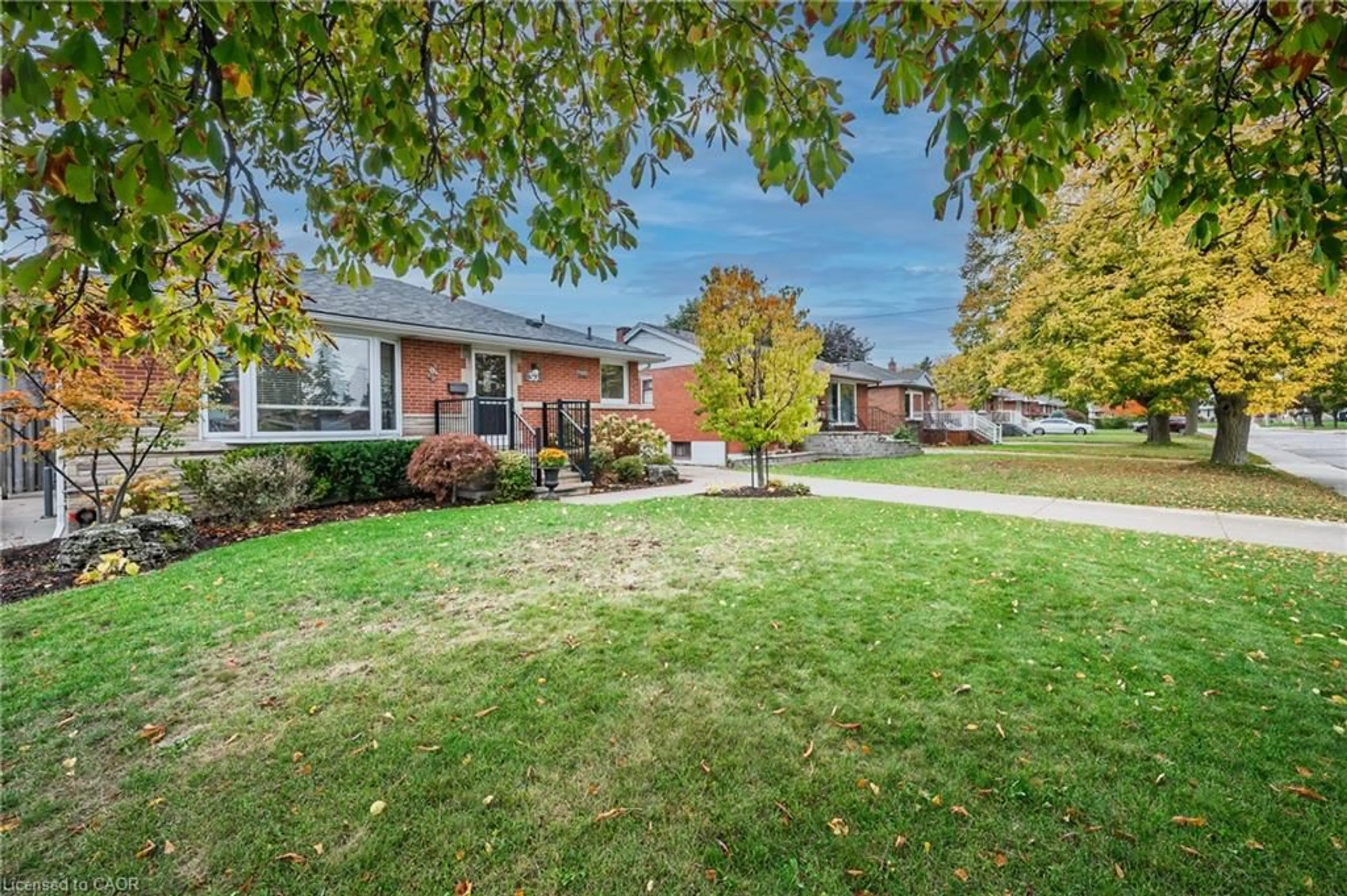 Home with brick exterior material, street for 30 Wildewood Ave, Hamilton Ontario L8T 1X3