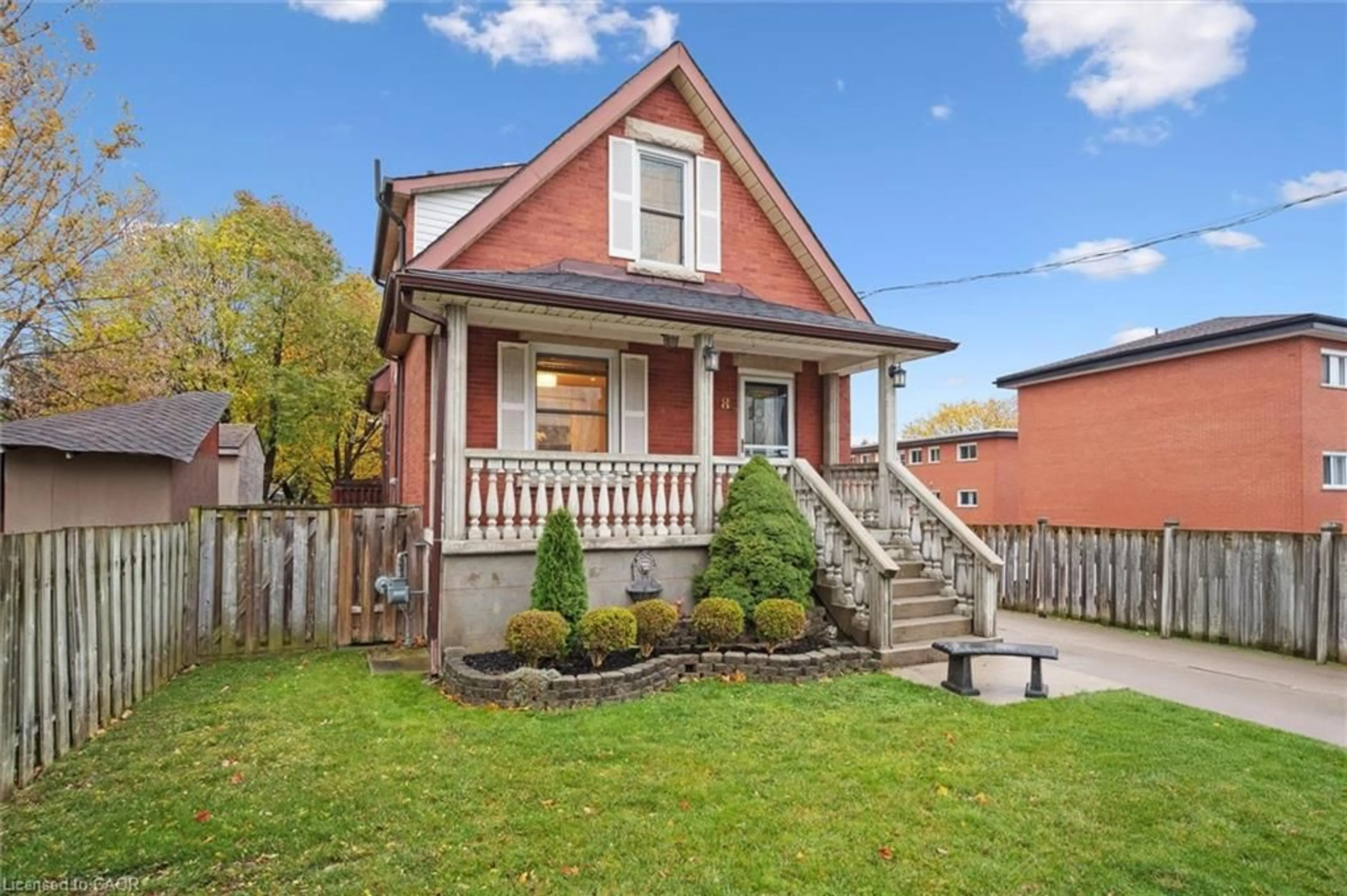 Home with brick exterior material, street for 8 Drew St, Guelph Ontario N1H 1Z5