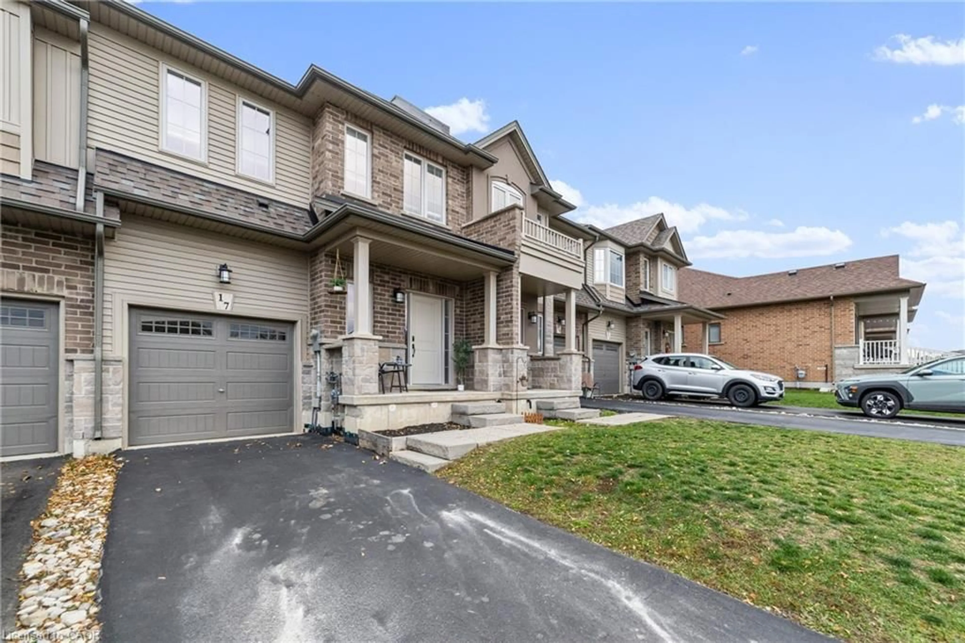 Home with brick exterior material, street for 17 Dennis Dr, Smithville Ontario L0R 2A0