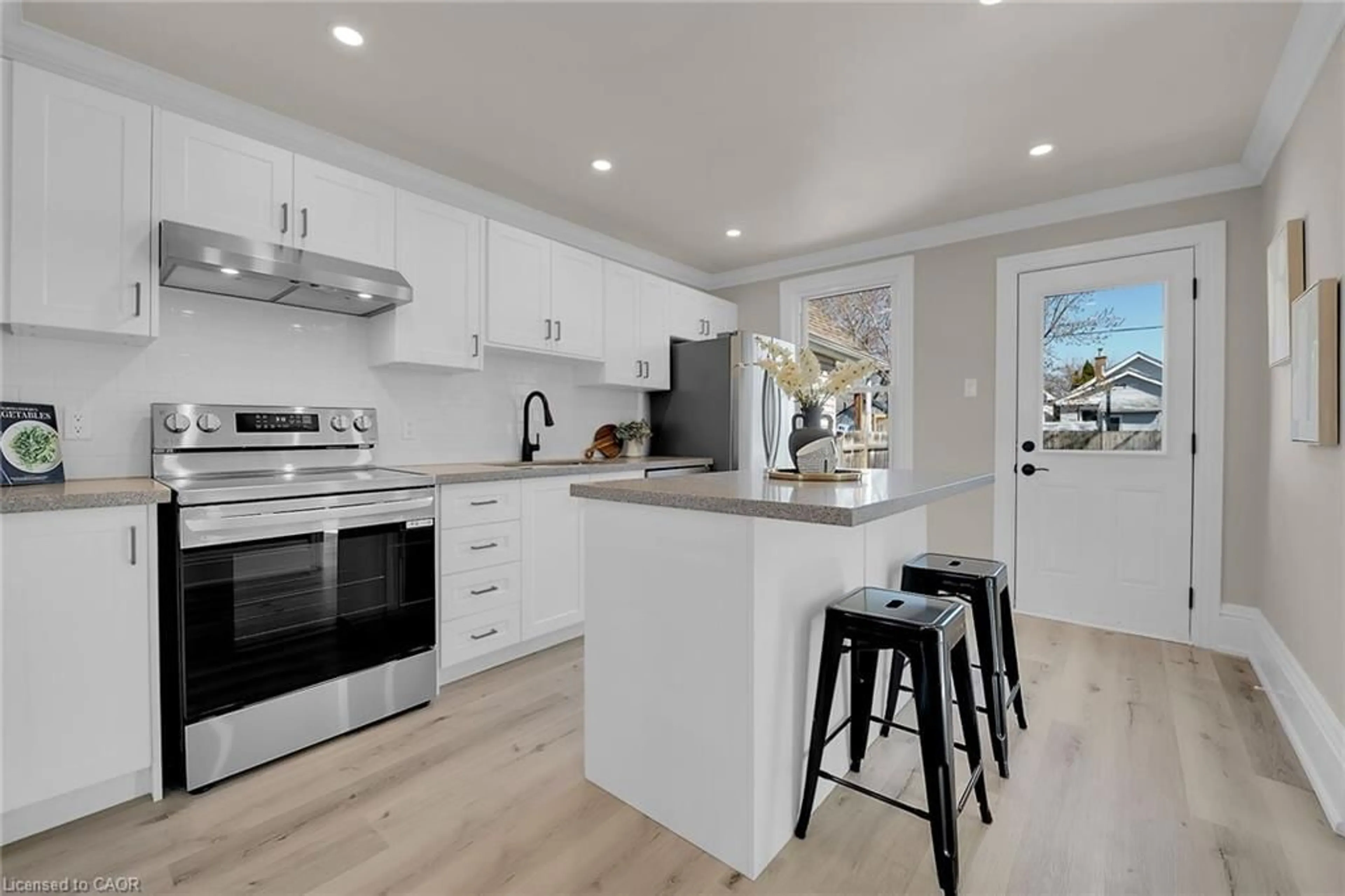 Open concept kitchen, unknown for 70 Robins Ave, Hamilton Ontario L8H 4N4