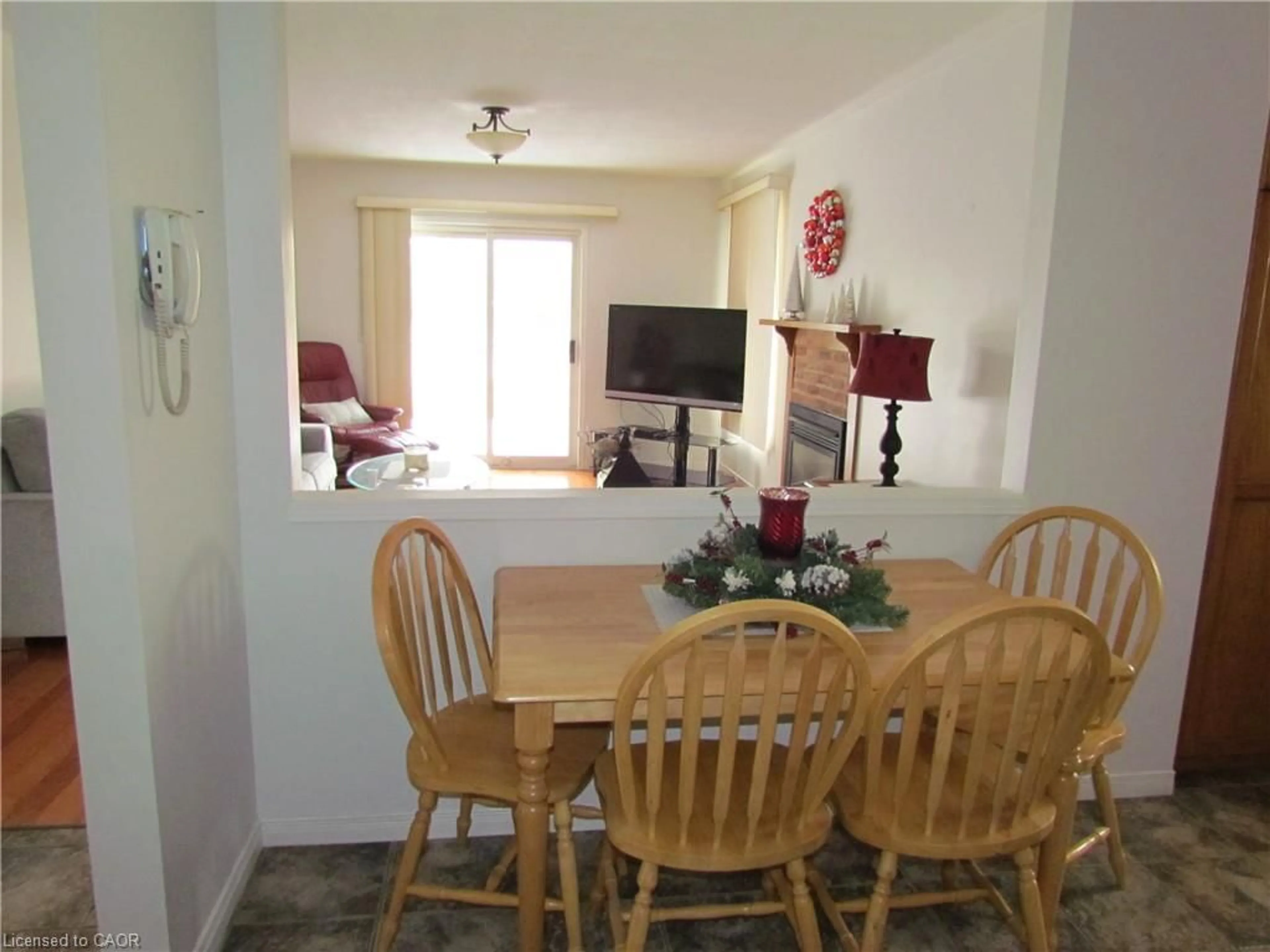 Dining room, unknown for 38 Barker St, Tillsonburg Ontario N4G 1E5