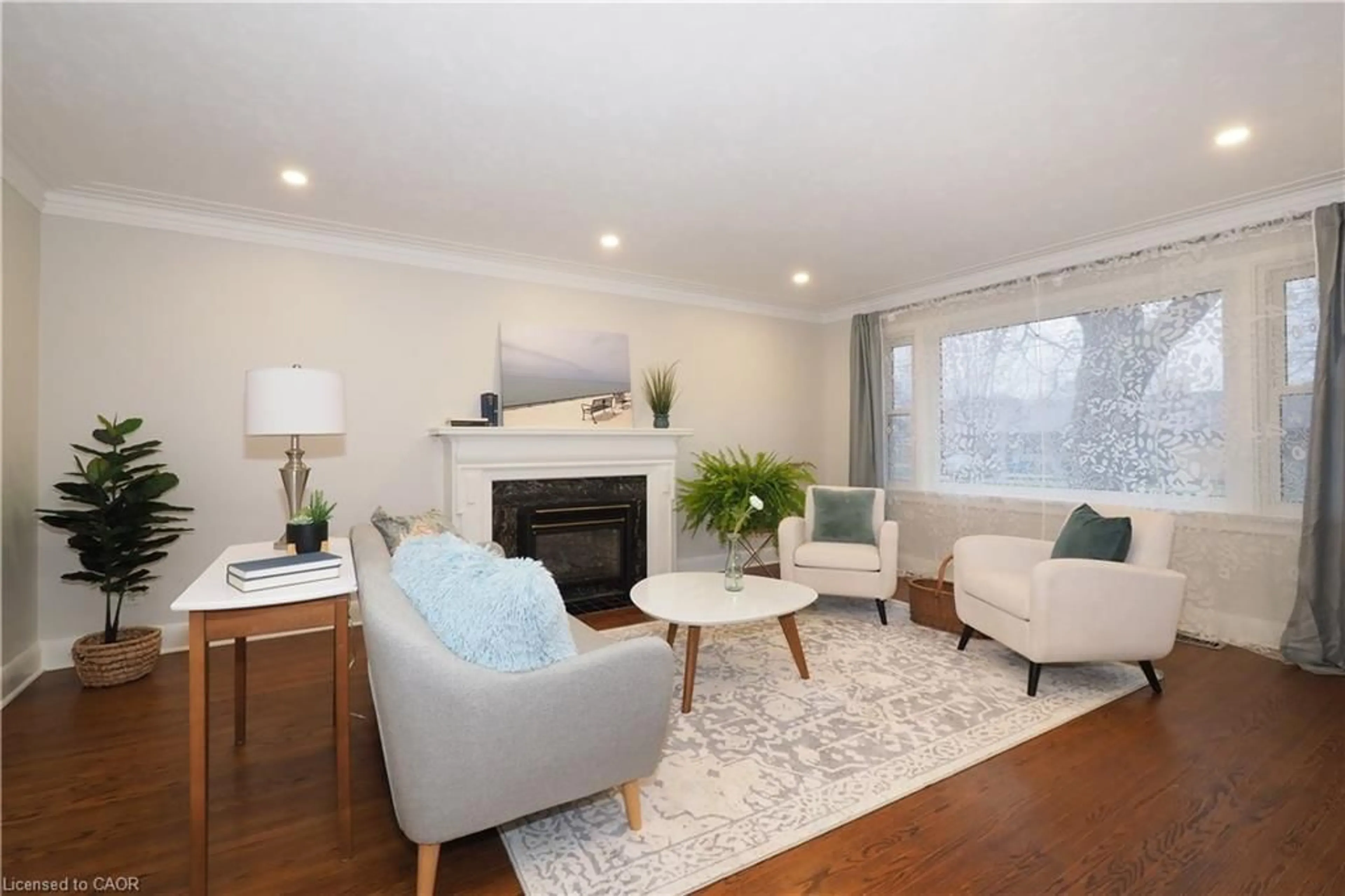 Living room with furniture, wood/laminate floor for 296 Dumfries Ave, Kitchener Ontario N2H 2E8