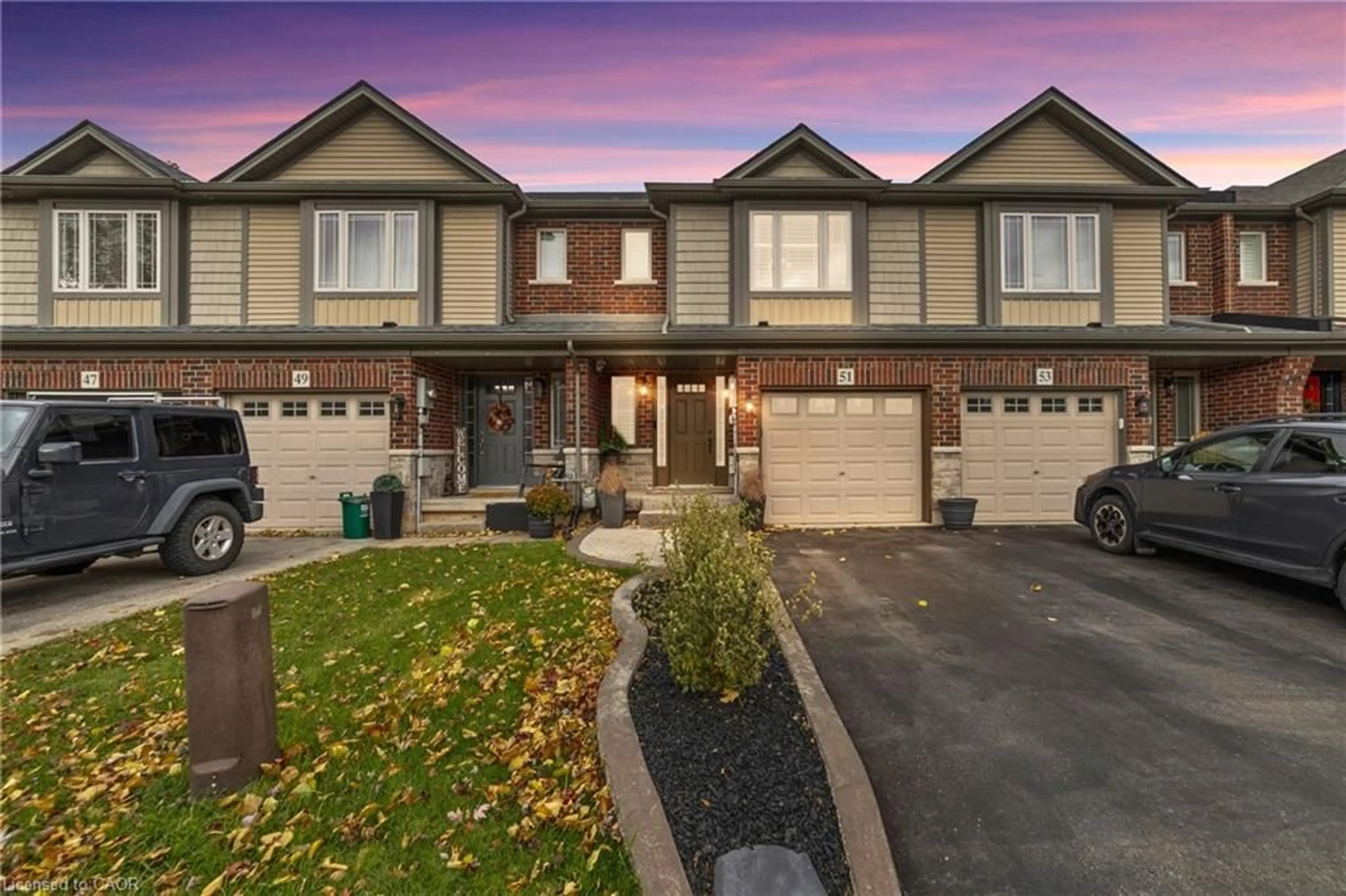 Home with brick exterior material, street for 51 Cedar St, Grimsby Ontario L3M 0B7