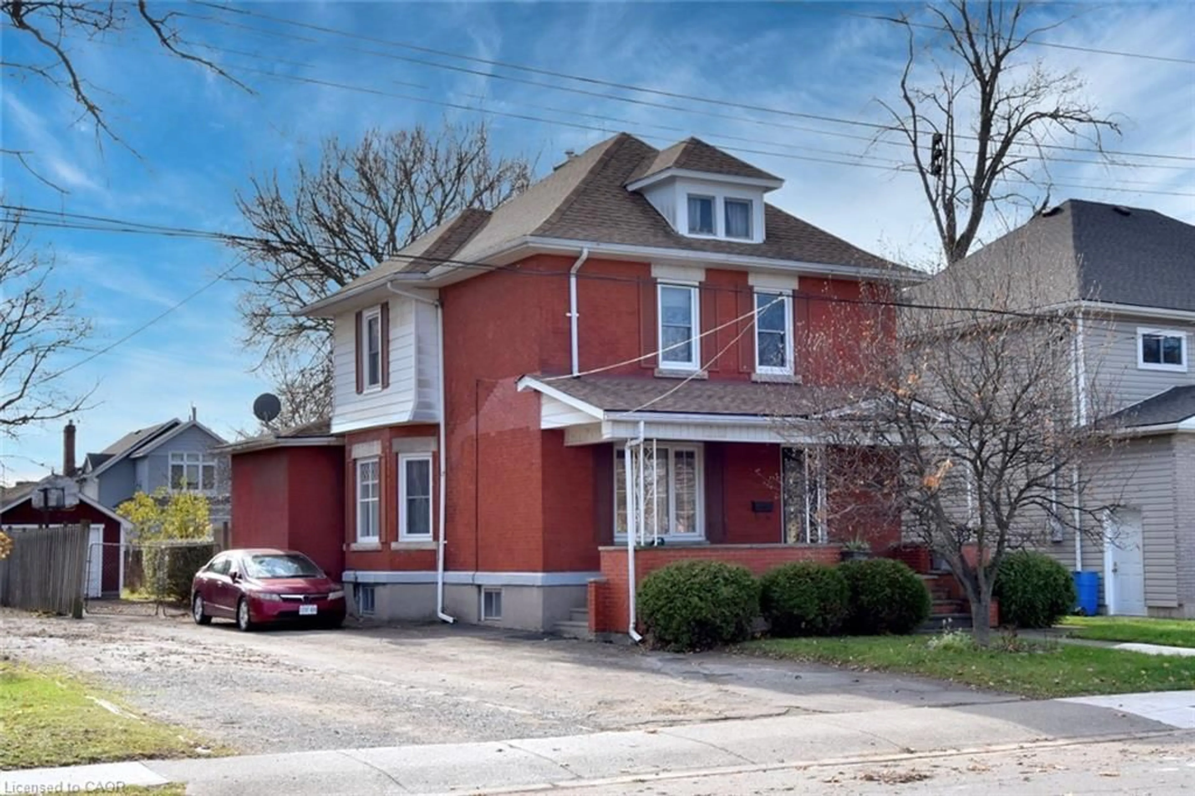Home with brick exterior material, street for 65 Young St, Welland Ontario L3B 4C5