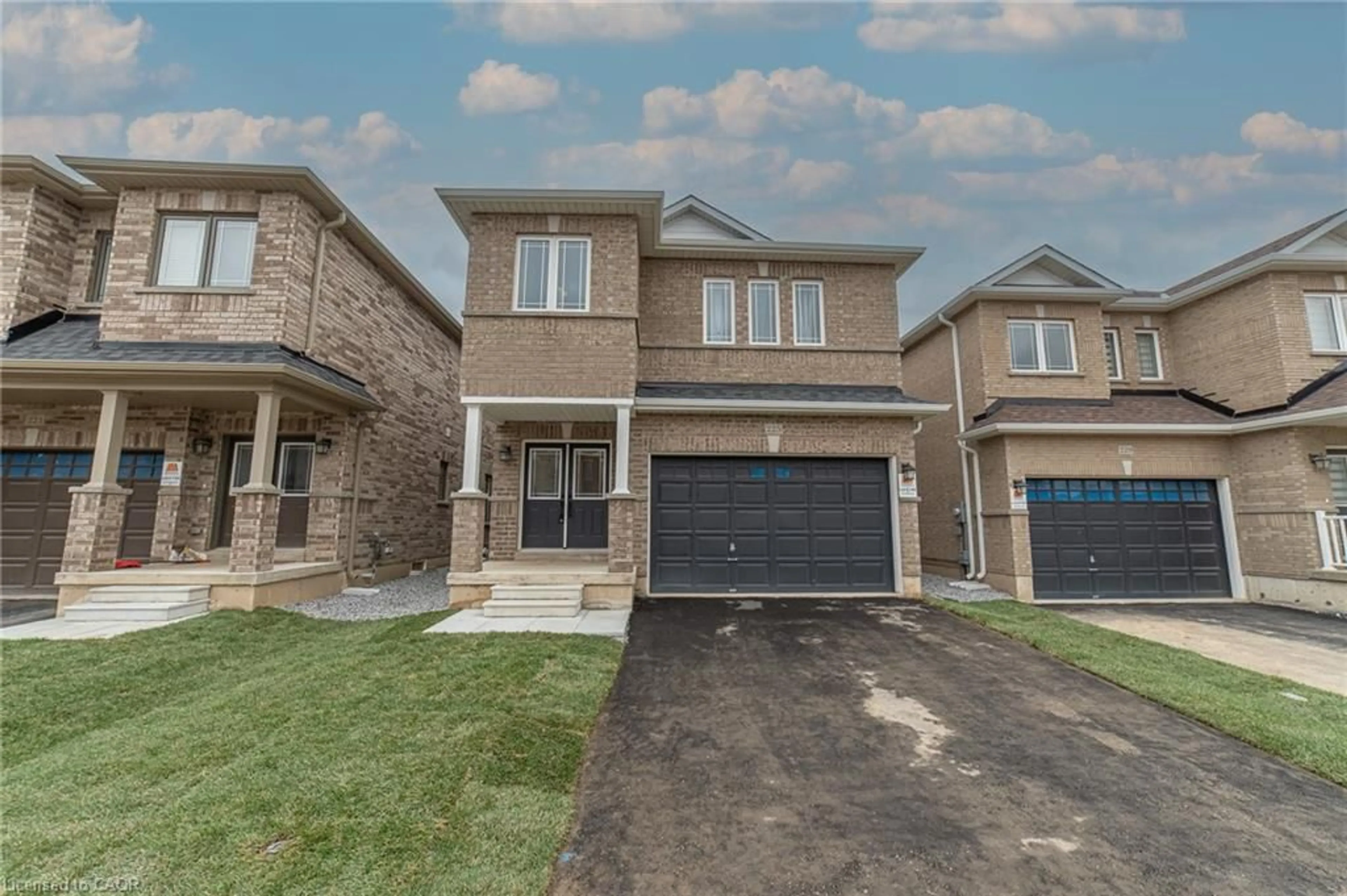 Home with brick exterior material, street for 225 Palace St, Thorold Ontario L2V 0N2