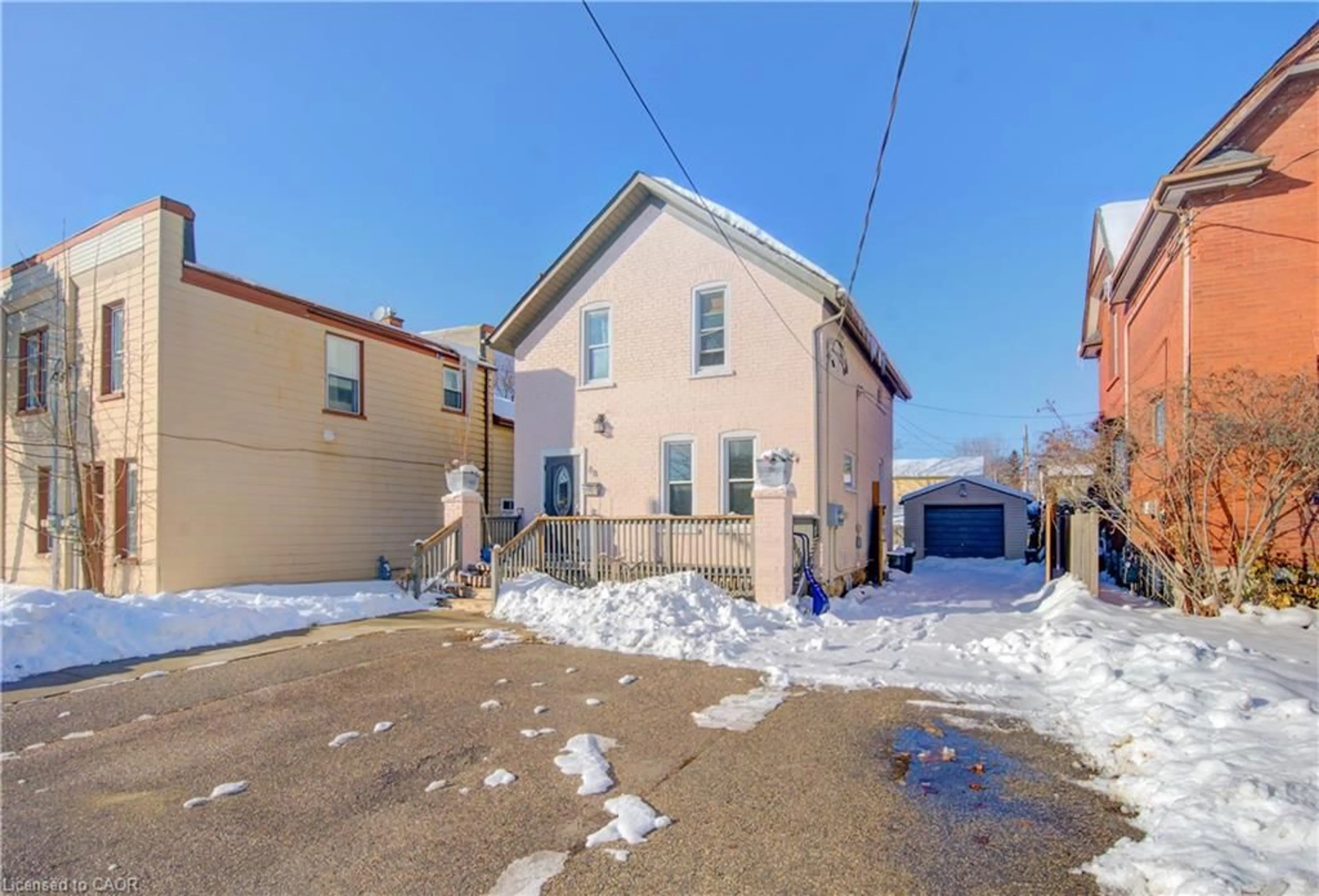 Unknown for 88 Wellington St, Kitchener Ontario N2H 5J8