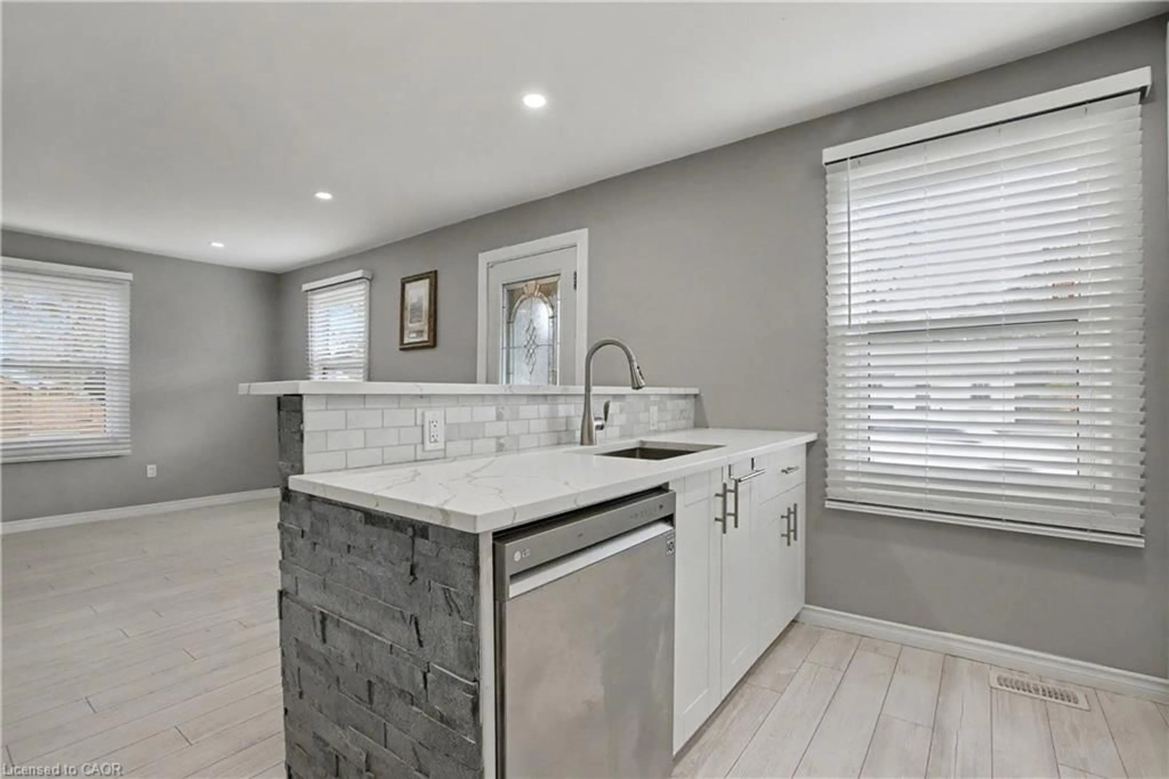 Unknown for 67 Seventh Ave, Brantford Ontario N3S 1B5