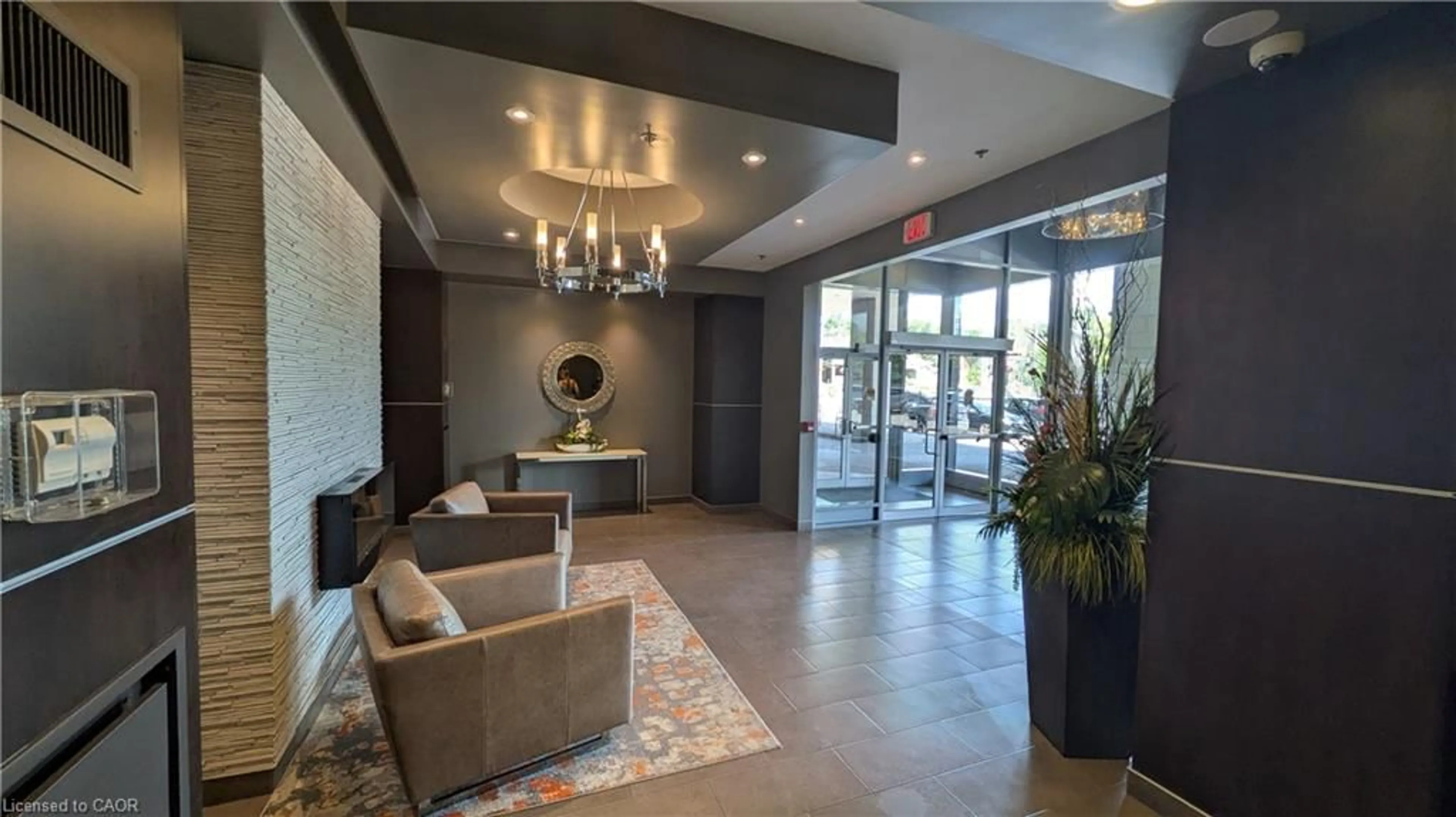 Lobby for 191 King St #213, Waterloo Ontario N2J 1R1