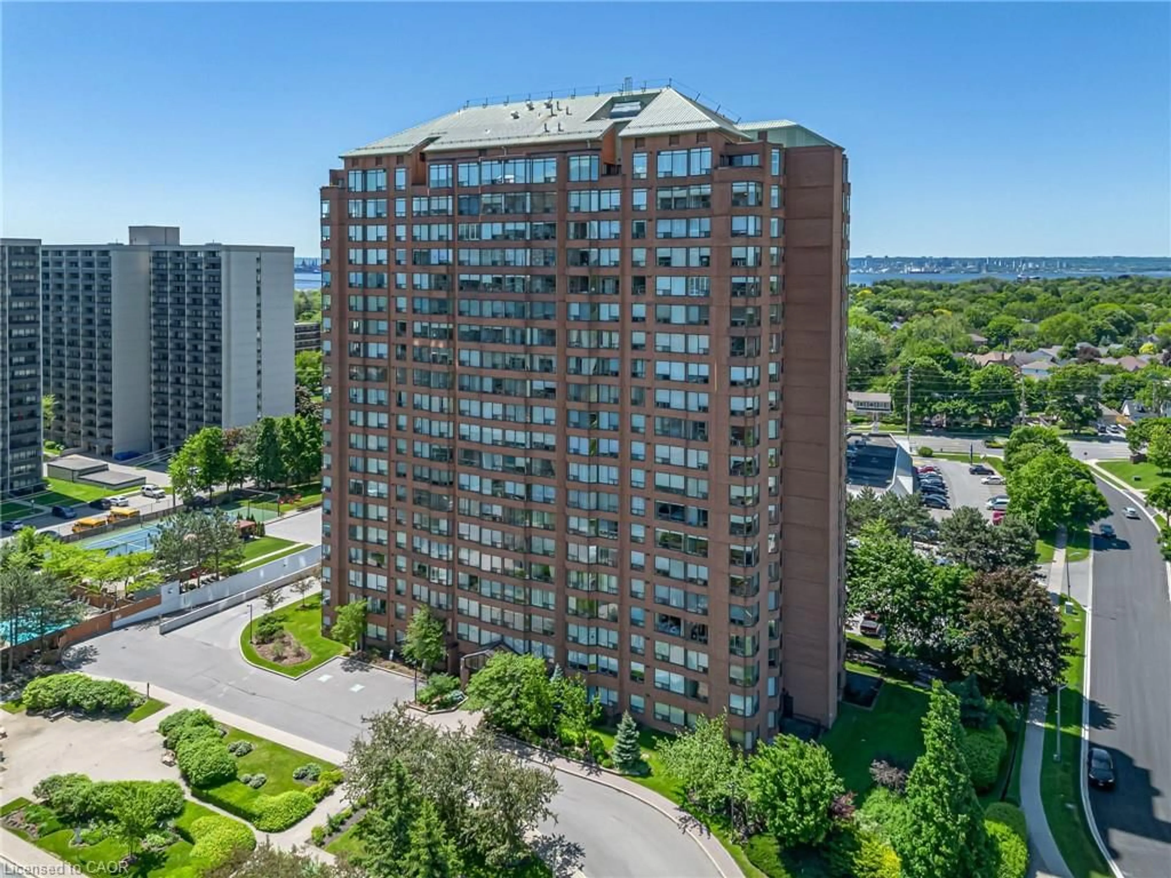 A pic from outside/outdoor area/front of a property/back of a property/a pic from drone, city buildings view from balcony for 1270 Maple Crossing Blvd #404, Burlington Ontario L7S 2J3
