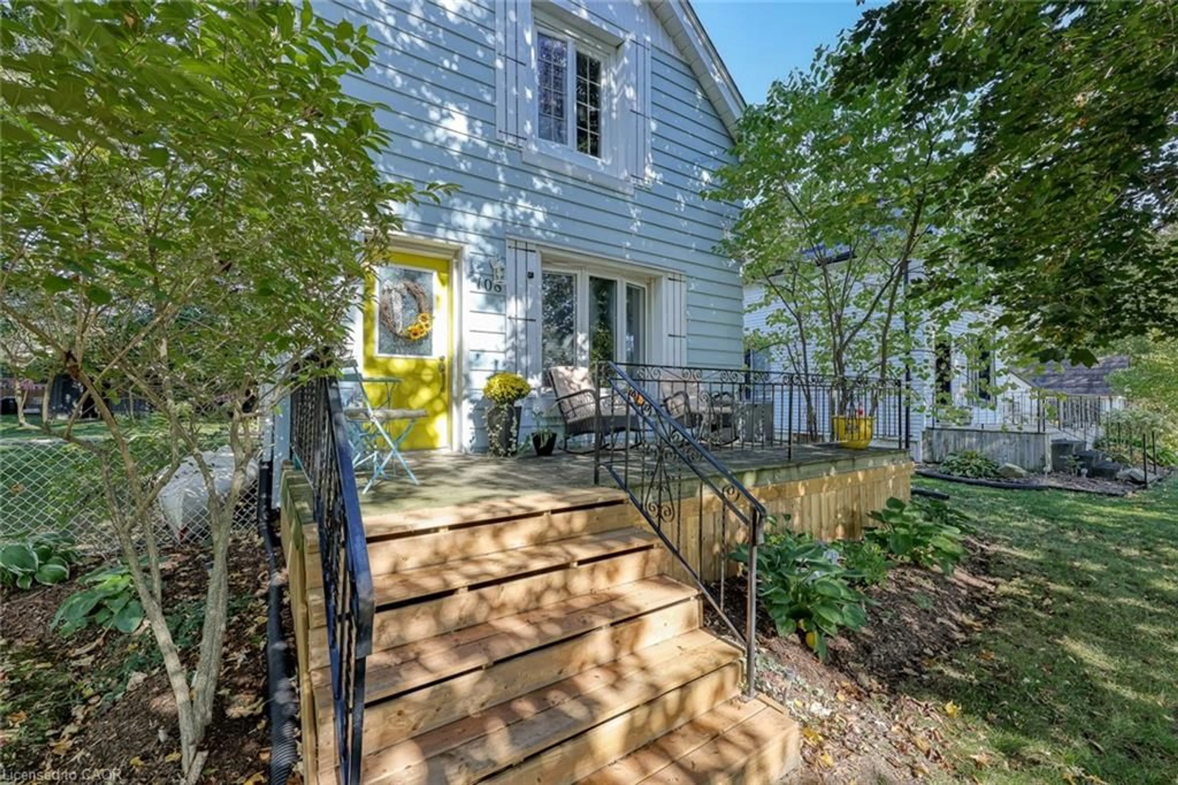 Patio, street for 108 Baldwin St, Tillsonburg Ontario N4G 2K6