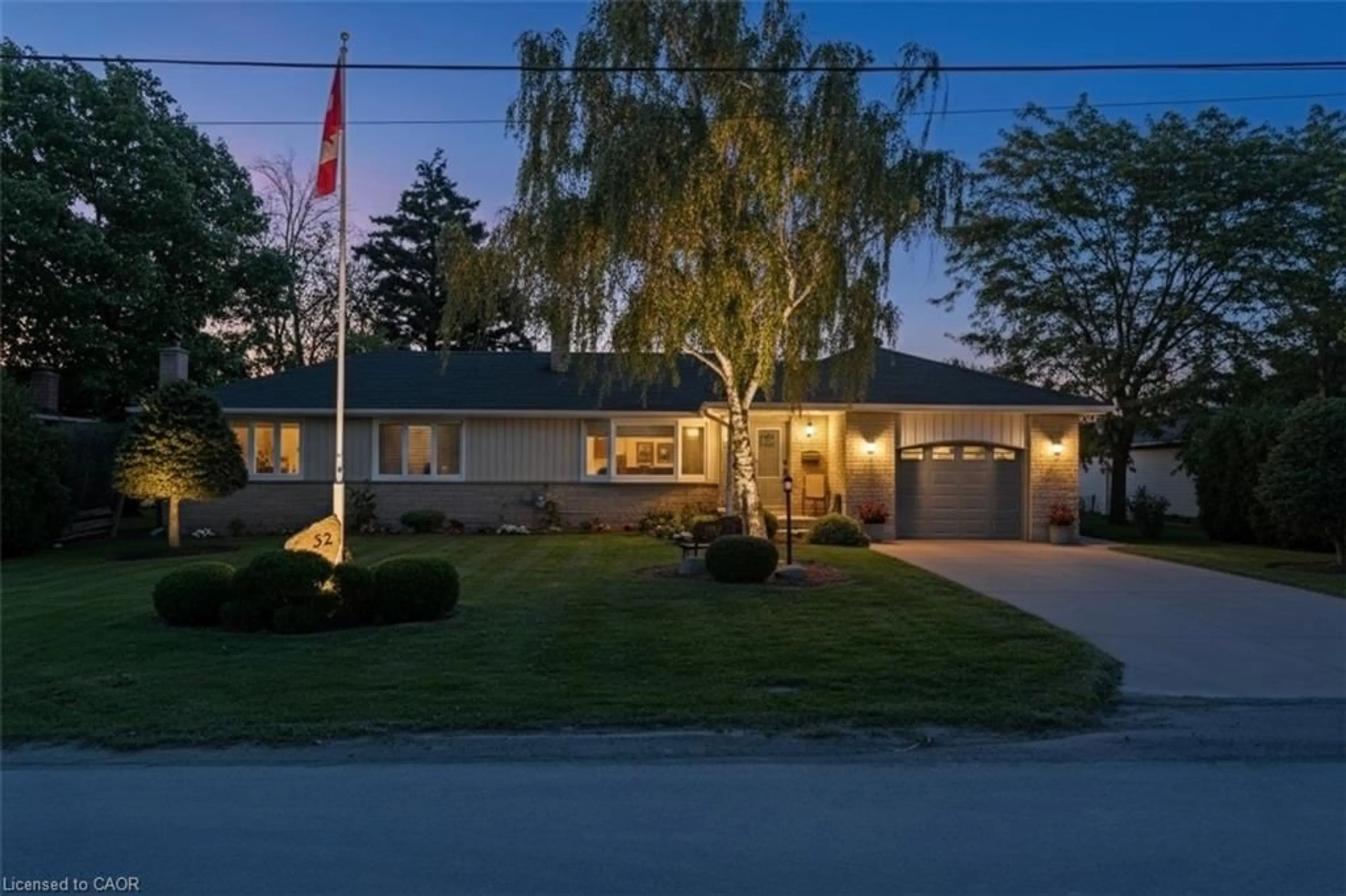 Unknown for 32 Oriole Ave, Hamilton Ontario L8E 5E4