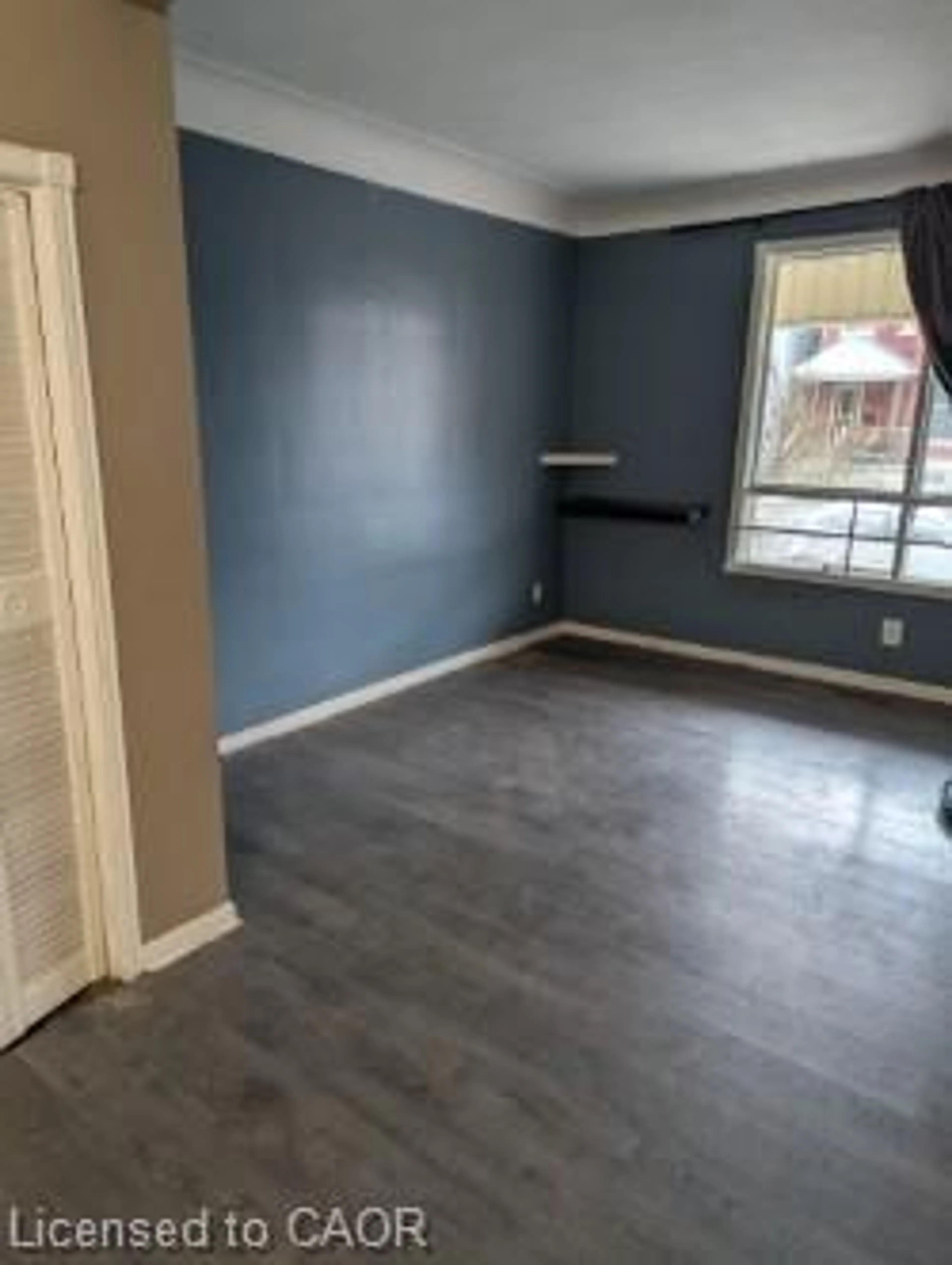 A pic of a room for 151 Gibson Ave, Hamilton Ontario L8L 6J8