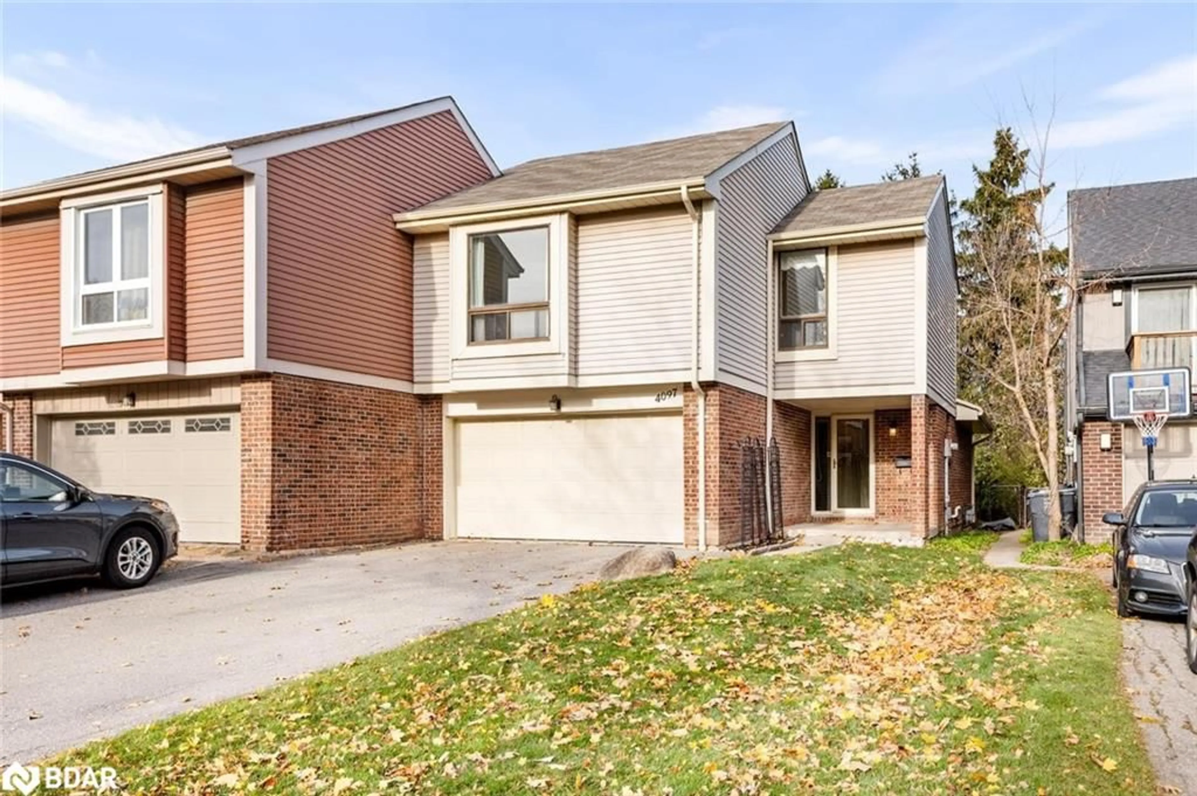 Home with brick exterior material, street for 4097 Pheasant Run, Mississauga Ontario L5L 2C2