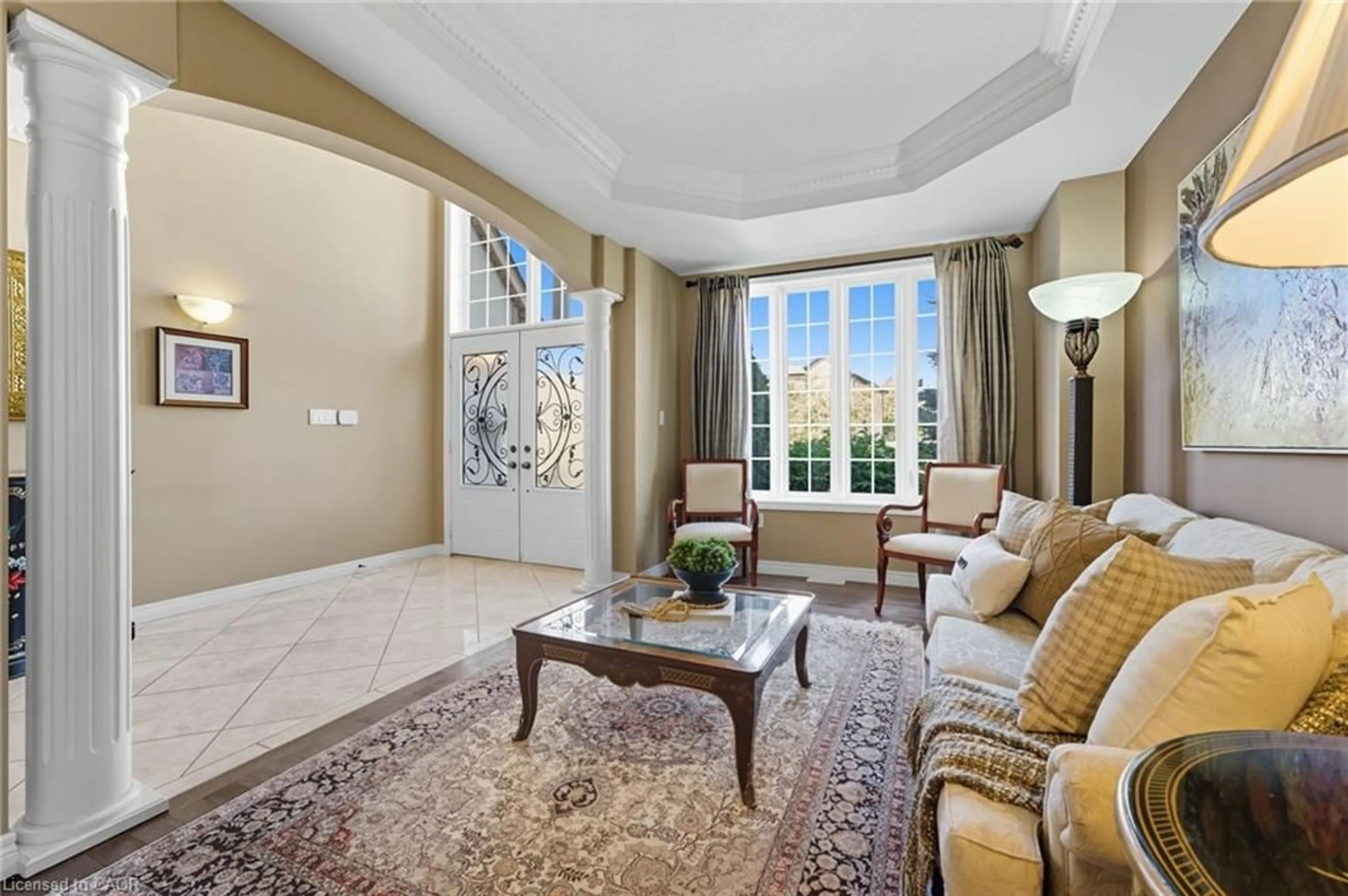 Unknown for 20 Lorupe Crt, Ancaster Ontario L9G 0C8