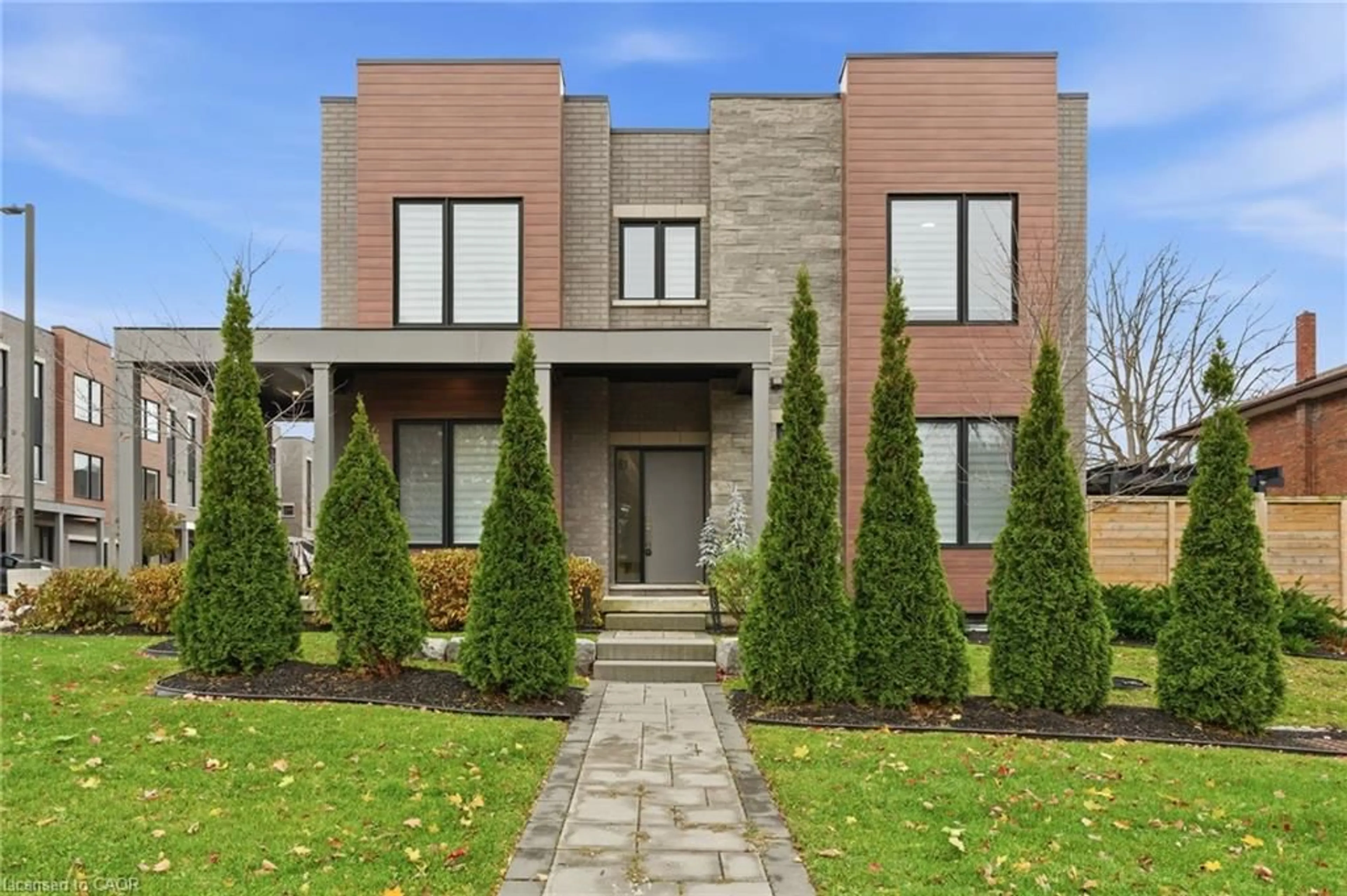 Home with brick exterior material, street for 107 Concession St #21, Cambridge Ontario N1R 2H2