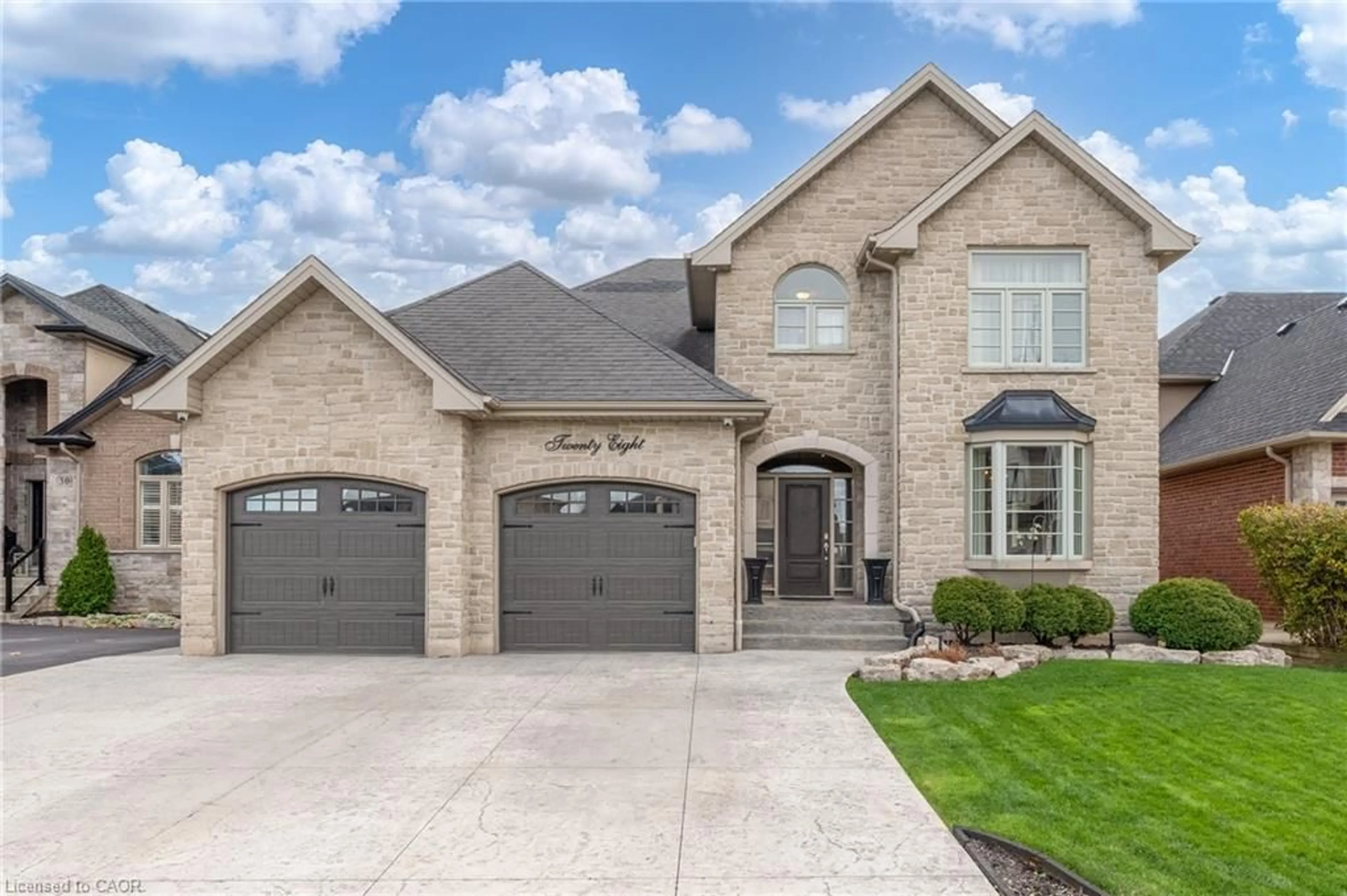 Home with brick exterior material, street for 28 Southmeadow Cres, Stoney Creek Ontario L8G 3E5