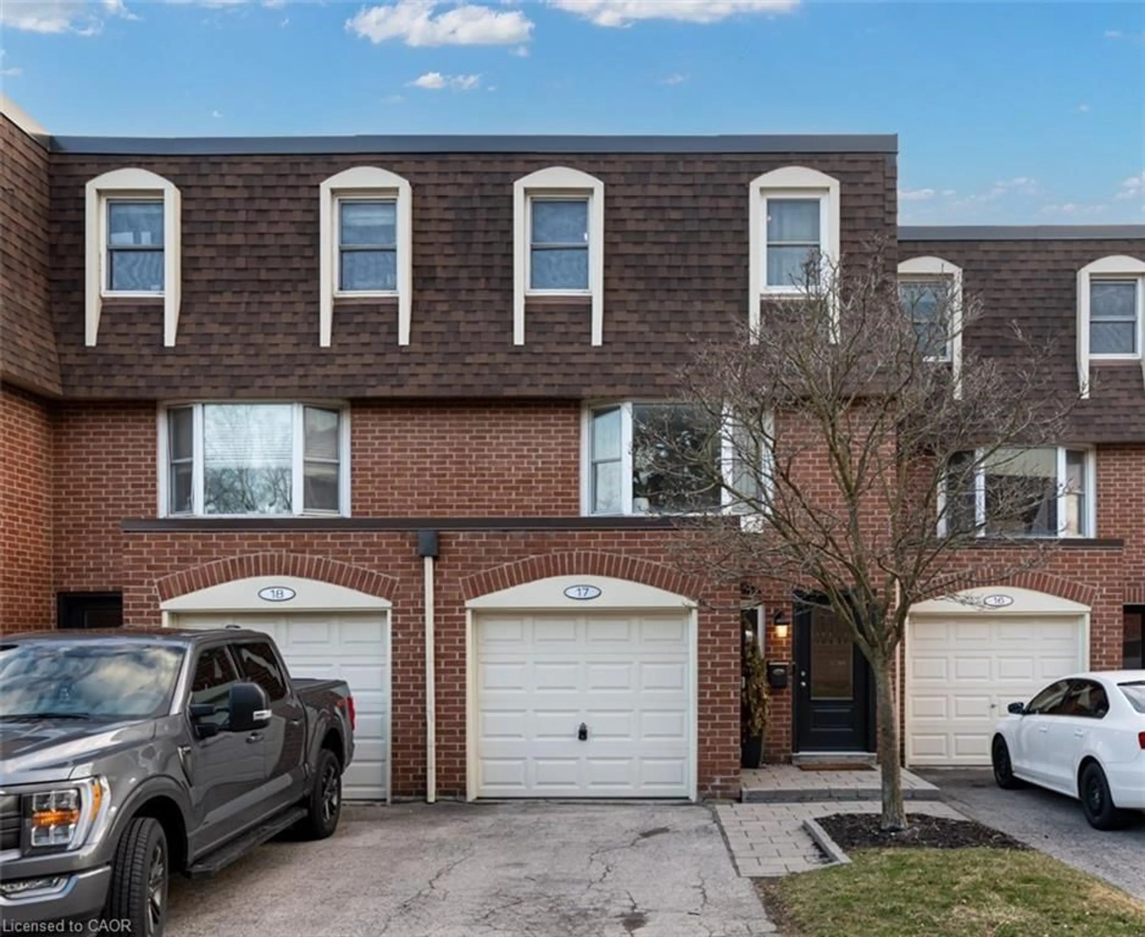 Home with brick exterior material, street for 30 Heslop Rd #17, Milton Ontario L9T 1B3