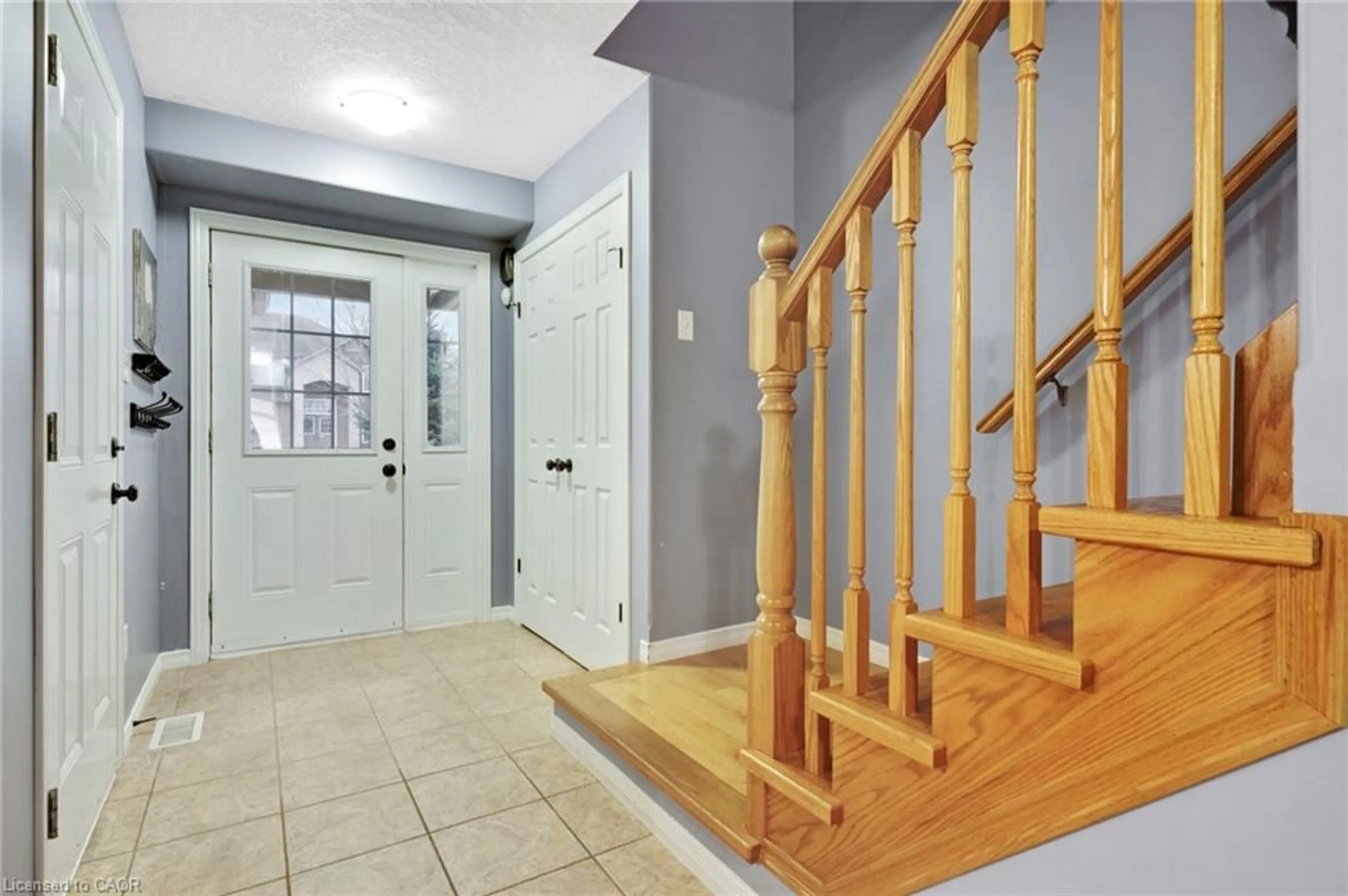 Indoor entryway for 139 Ferris Dr, Wellesley Ontario N0B 2T0