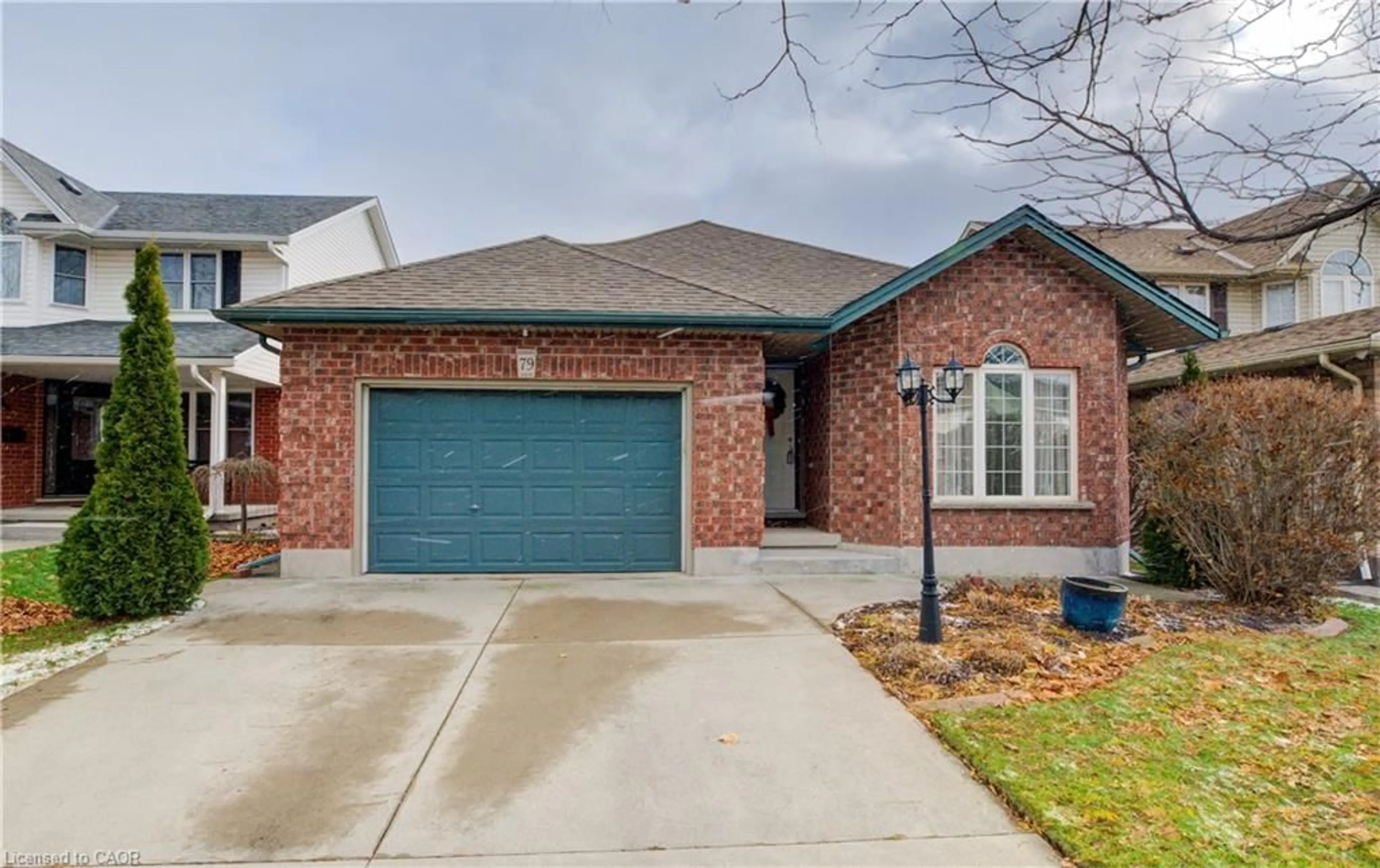 Home with brick exterior material, street for 79 Country Club Dr, Cambridge Ontario N1T 1Z9