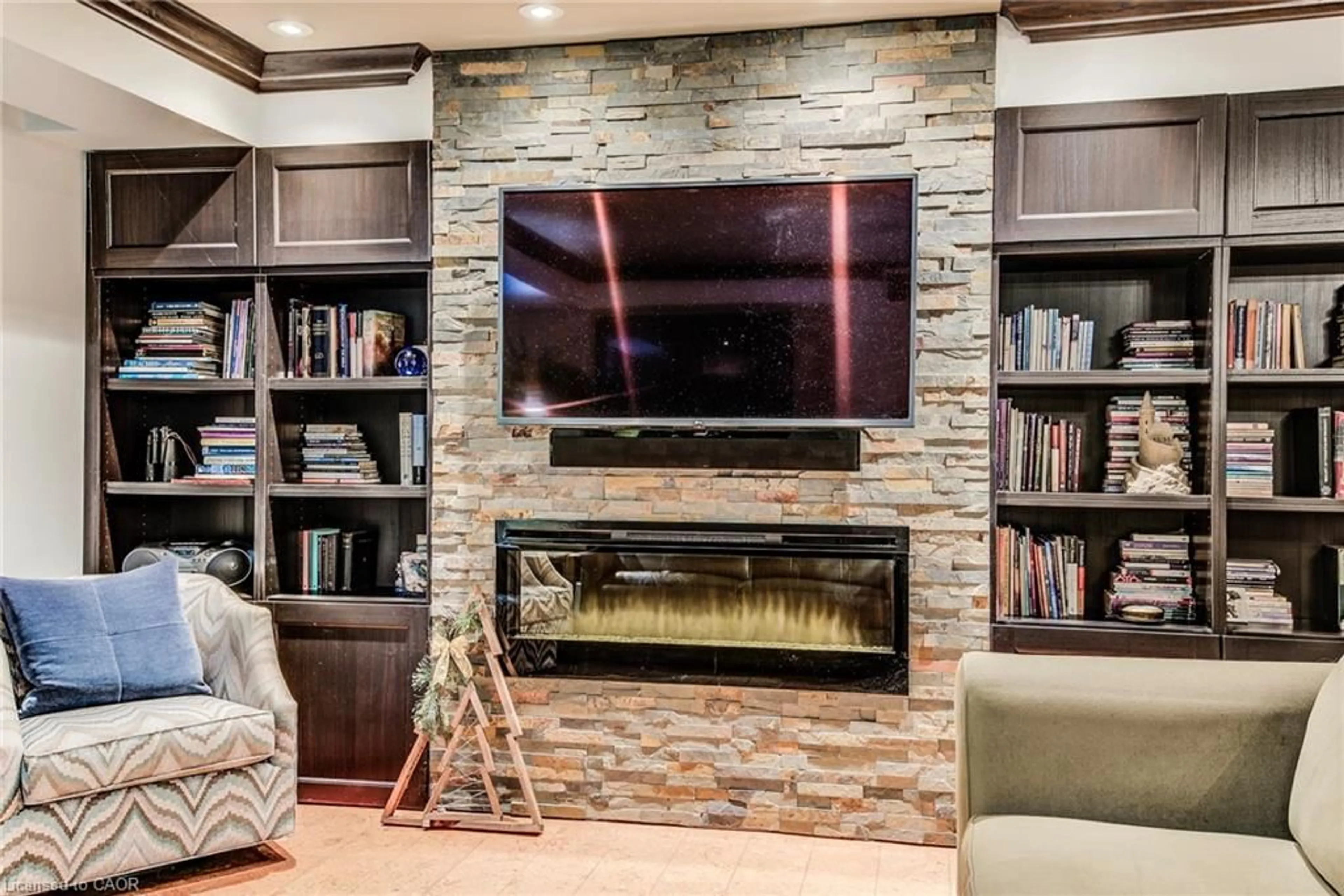 Home theater for 30 Blue Springs Dr #PH4, Waterloo Ontario N2J 4T2